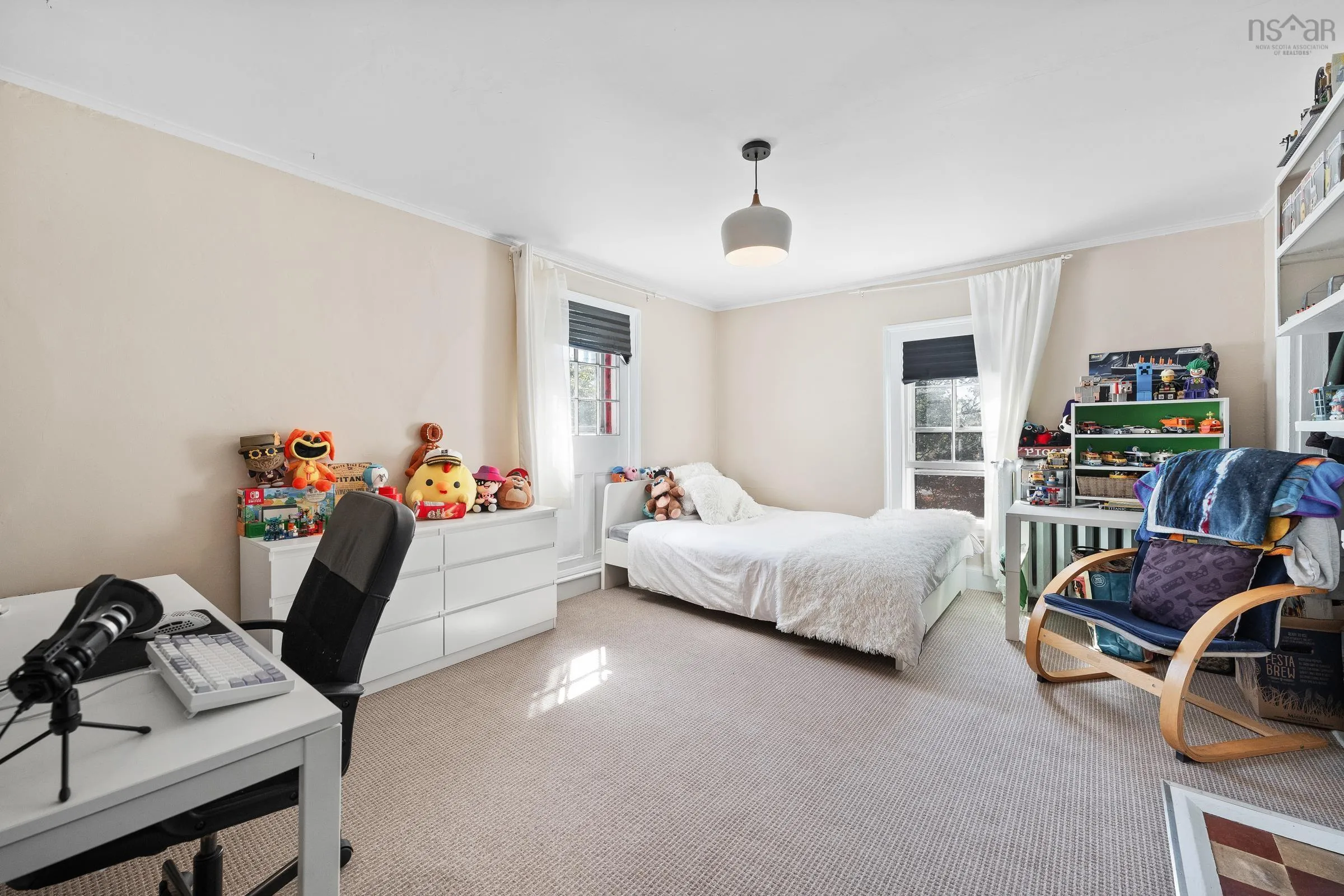 15 Brunswick Street, Yarmouth, NS B5A 2E2, 5 Bedrooms Bedrooms, ,3 BathroomsBathrooms,Residential,For Sale,Brunswick,202523340