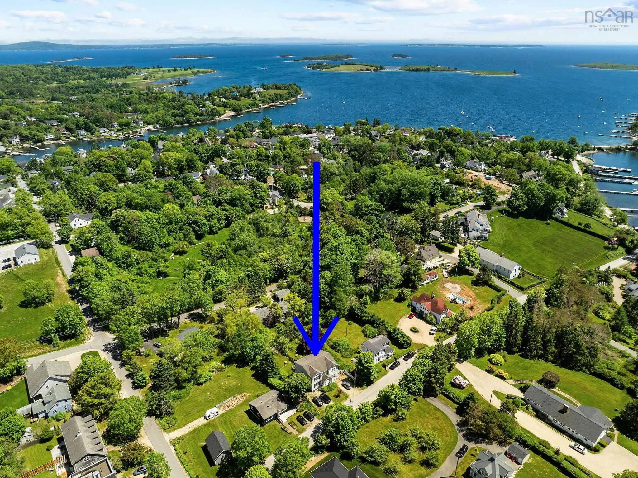 128 - 130 Victoria Street, Chester Ns B0j 1j0, 6 Bedrooms Bedrooms, ,8 BathroomsBathrooms,Residential,For Sale,Victoria,202414516