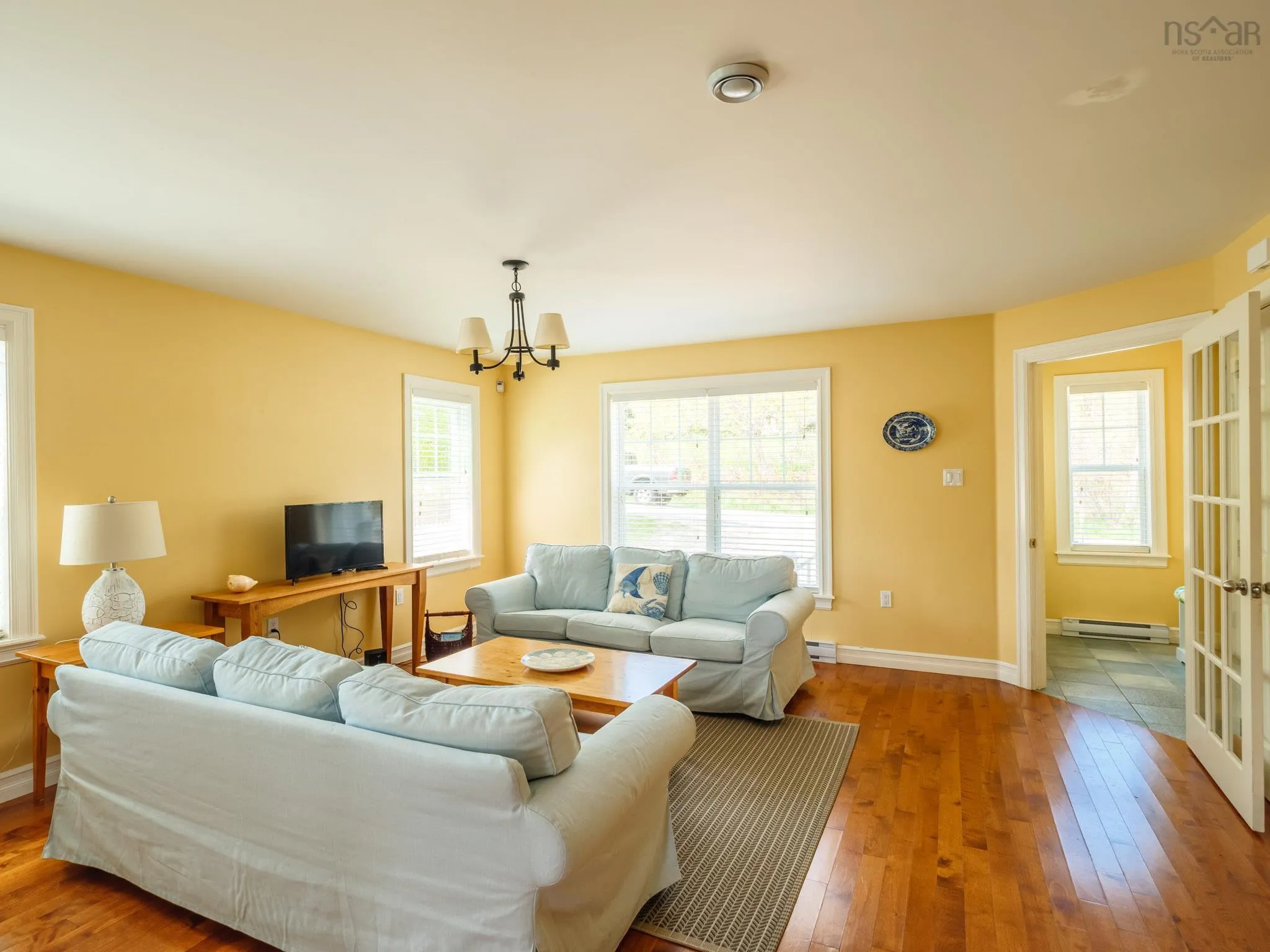 128 - 130 Victoria Street, Chester Ns B0j 1j0, 6 Bedrooms Bedrooms, ,8 BathroomsBathrooms,Residential,For Sale,Victoria,202414516