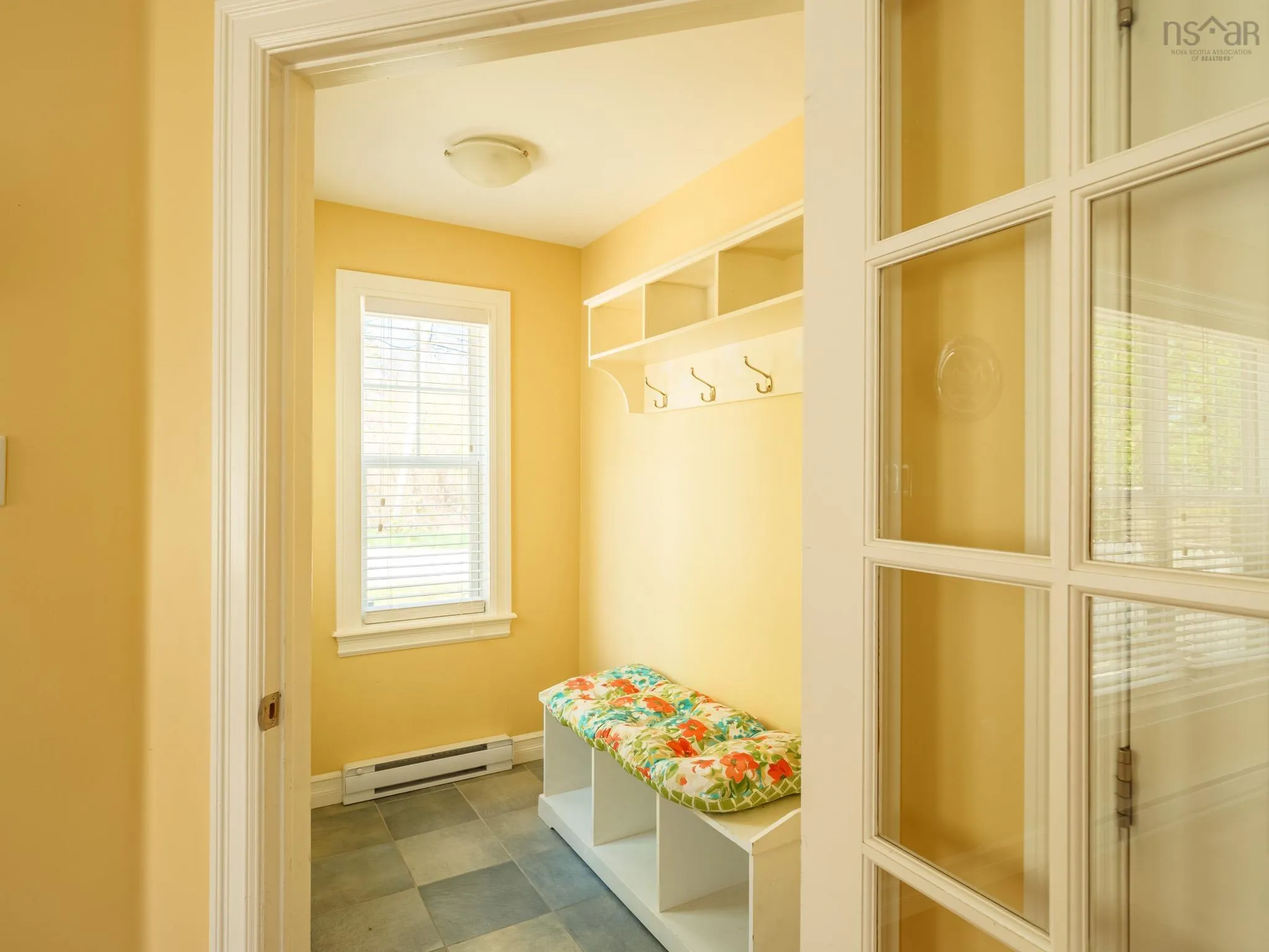 128 - 130 Victoria Street, Chester Ns B0j 1j0, 6 Bedrooms Bedrooms, ,8 BathroomsBathrooms,Residential,For Sale,Victoria,202414516