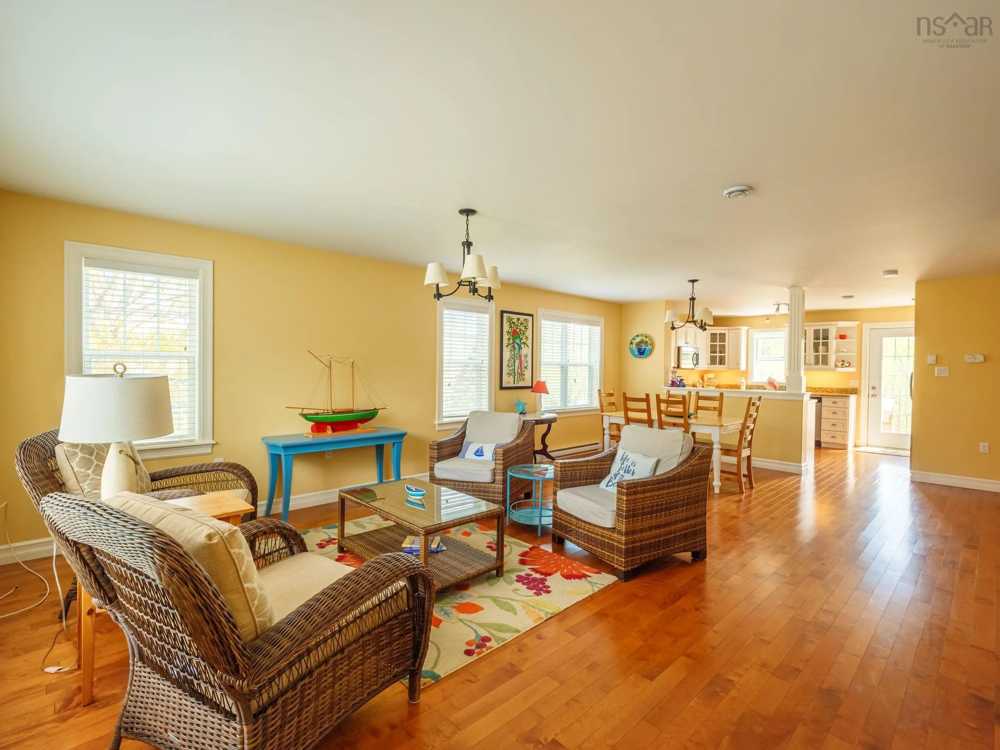128 - 130 Victoria Street, Chester Ns B0j 1j0, 6 Bedrooms Bedrooms, ,8 BathroomsBathrooms,Residential,For Sale,Victoria,202414516