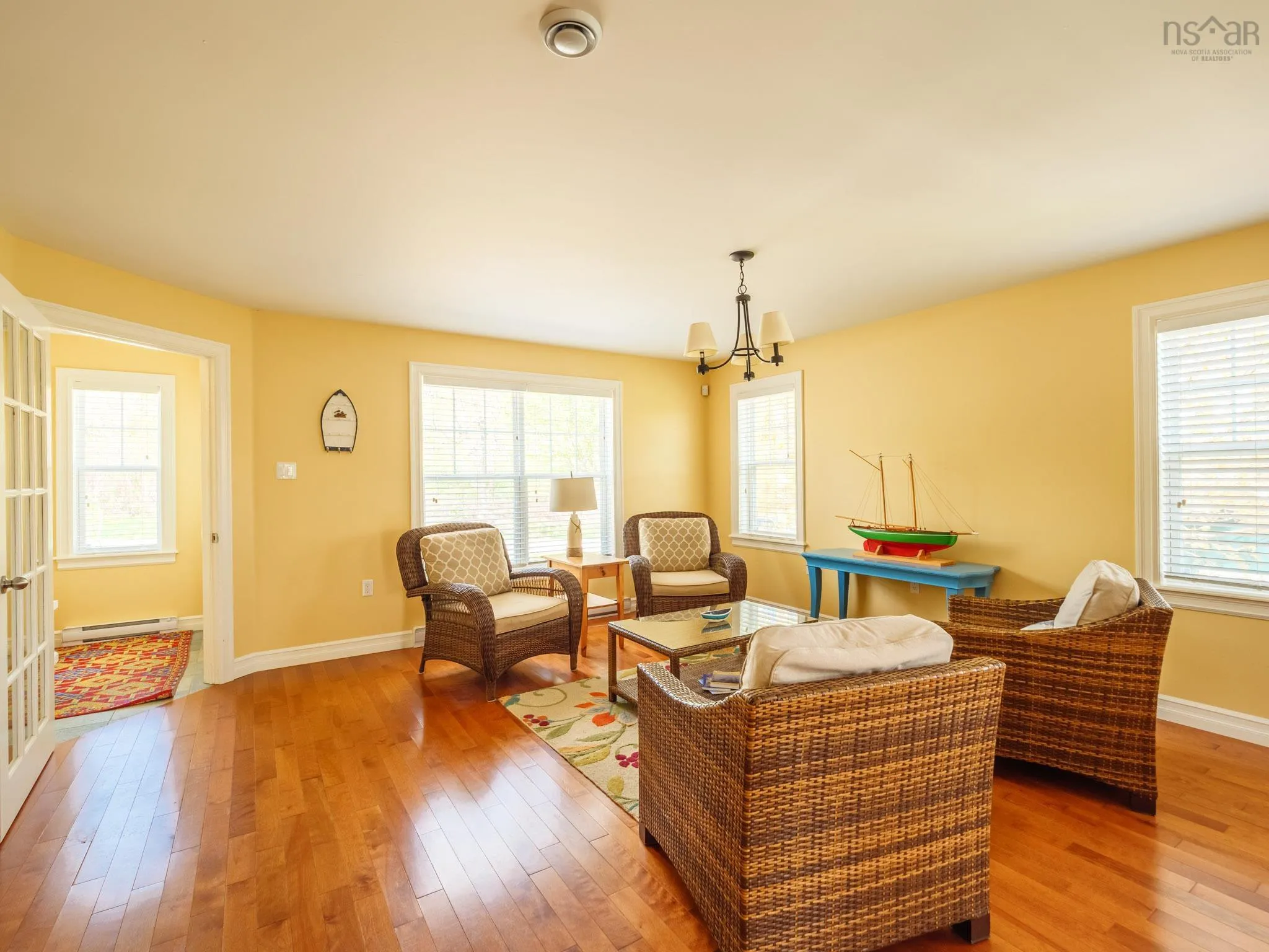 128 - 130 Victoria Street, Chester Ns B0j 1j0, 6 Bedrooms Bedrooms, ,8 BathroomsBathrooms,Residential,For Sale,Victoria,202414516