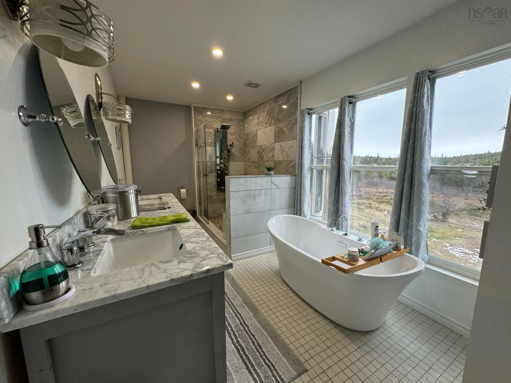 1379 Salmon River Road, Salmon River Ns B0e 1s0, 3 Bedrooms Bedrooms, ,2 BathroomsBathrooms,Residential,For Sale,Salmon River,202428100