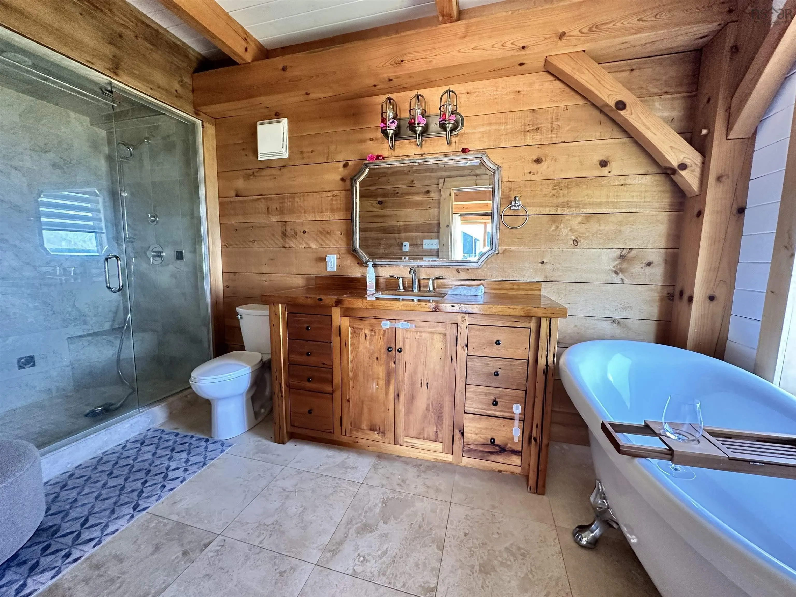 4 Lintaman Lane, Cow Bay Ns B3g 1l3, 7 Bedrooms Bedrooms, ,5 BathroomsBathrooms,Residential,For Sale,Lintaman,202503358