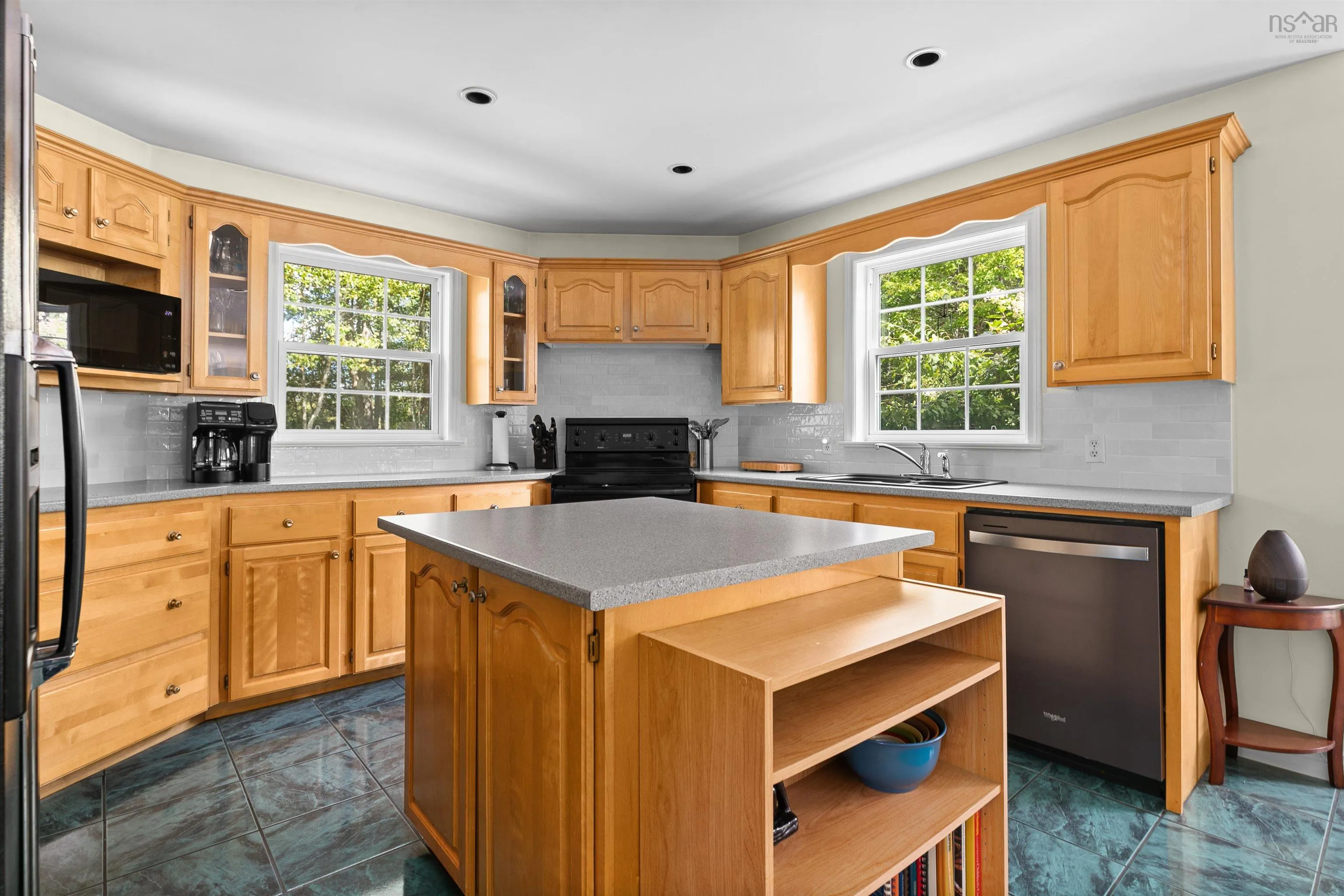 111 Bonavista Avenue, Hilden, NS B0N 1C0, 4 Bedrooms Bedrooms, ,4 BathroomsBathrooms,Residential,For Sale,Bonavista,202522166
