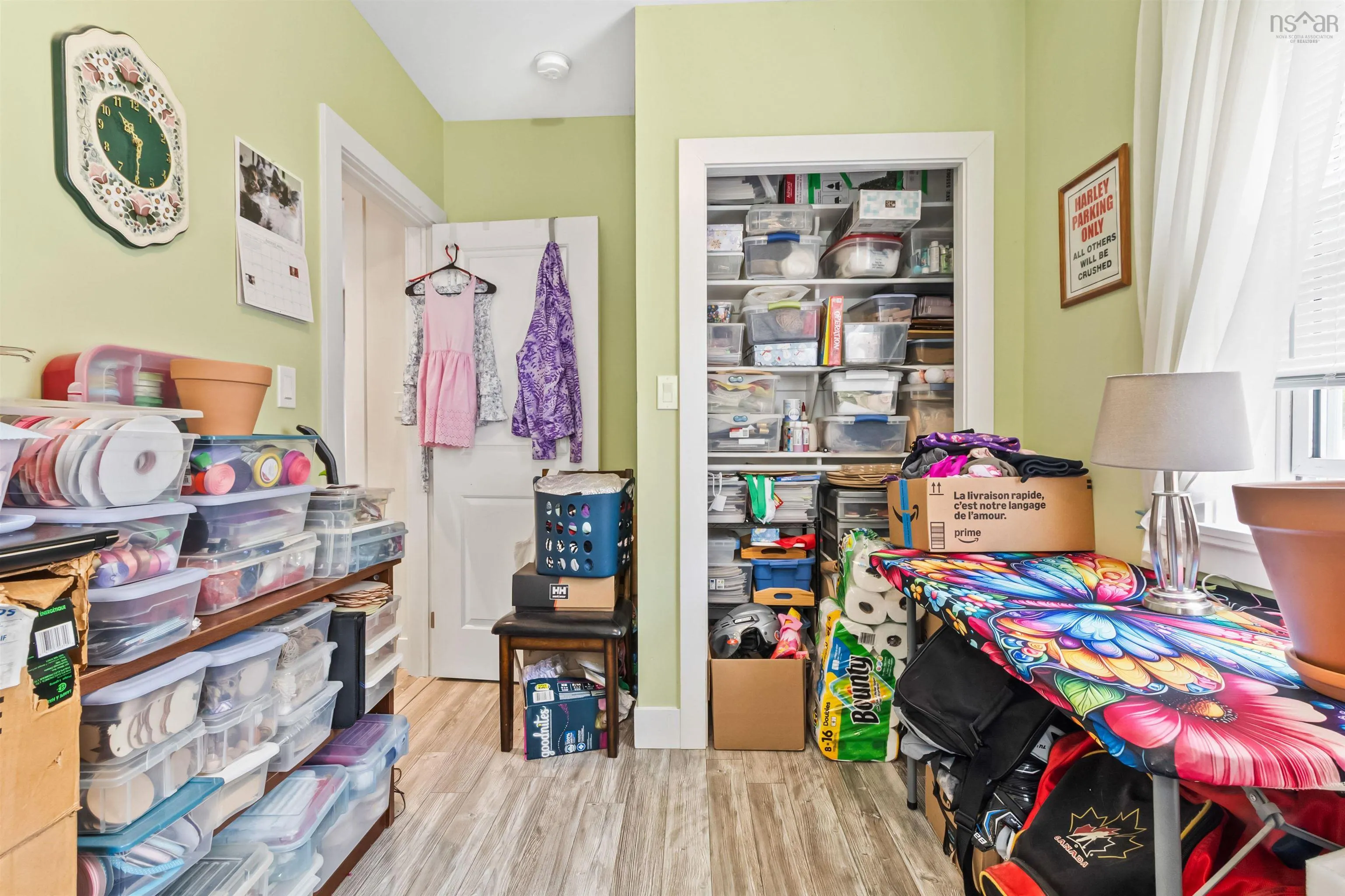 17 Chadwick Street, Dartmouth, NS B2Y 2M2, 5 Bedrooms Bedrooms, ,Residential Income,For Sale,Chadwick,202525104