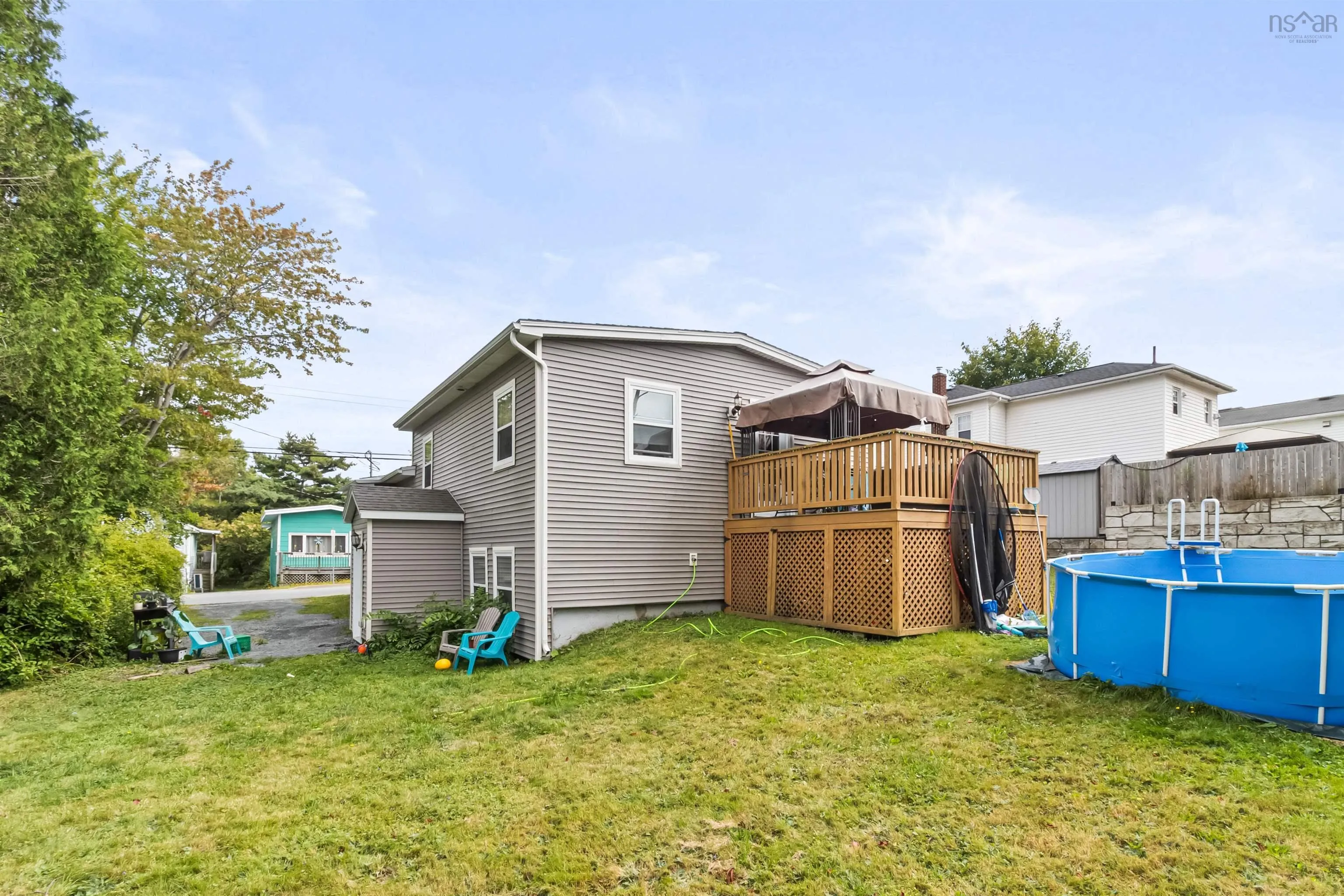 17 Chadwick Street, Dartmouth, NS B2Y 2M2, 5 Bedrooms Bedrooms, ,Residential Income,For Sale,Chadwick,202525104