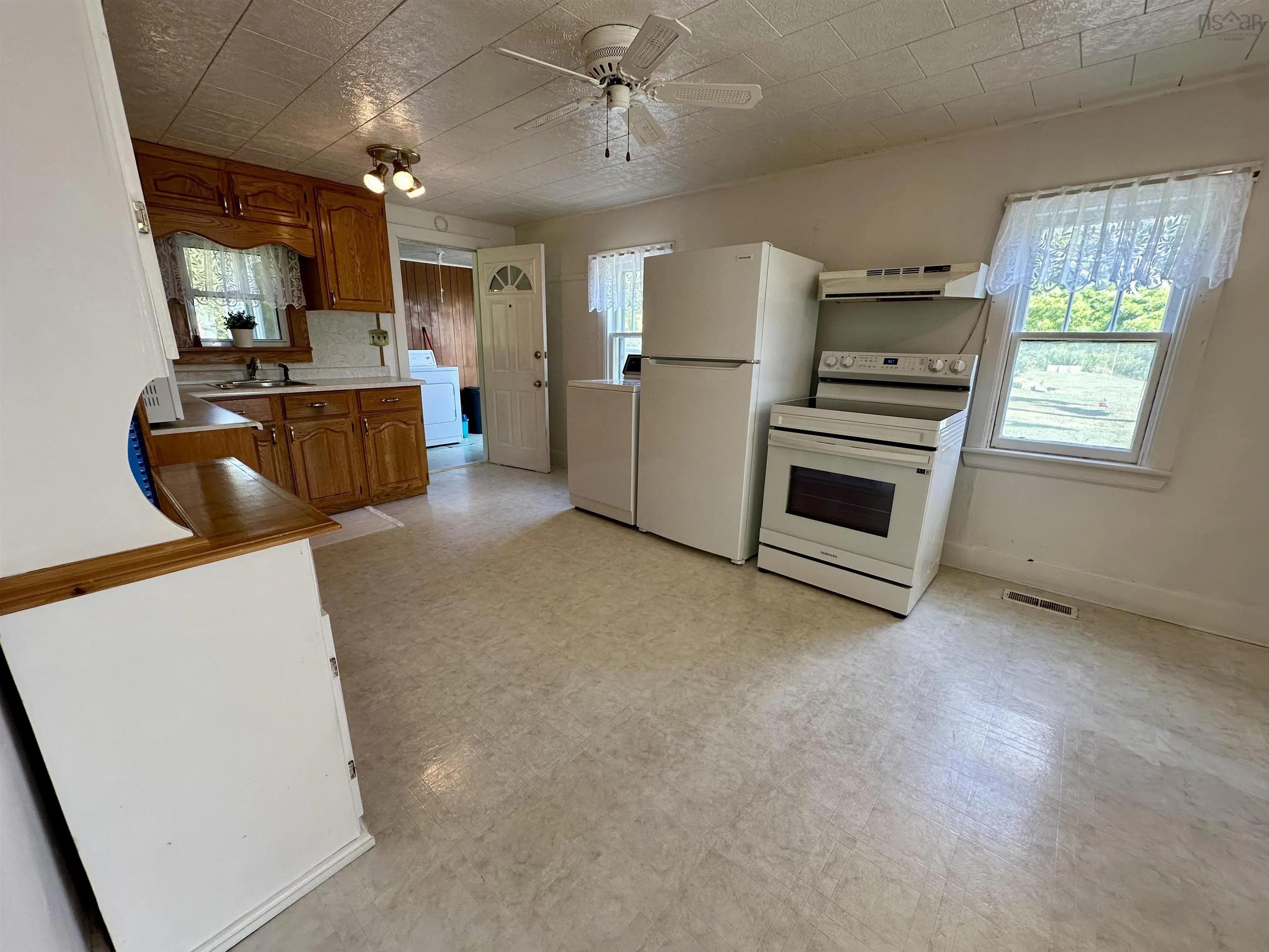 344 Highway 224, Sheet Harbour, NS B0J 3B0, 3 Bedrooms Bedrooms, ,1 BathroomBathrooms,Residential,For Sale,Highway 224,202522151