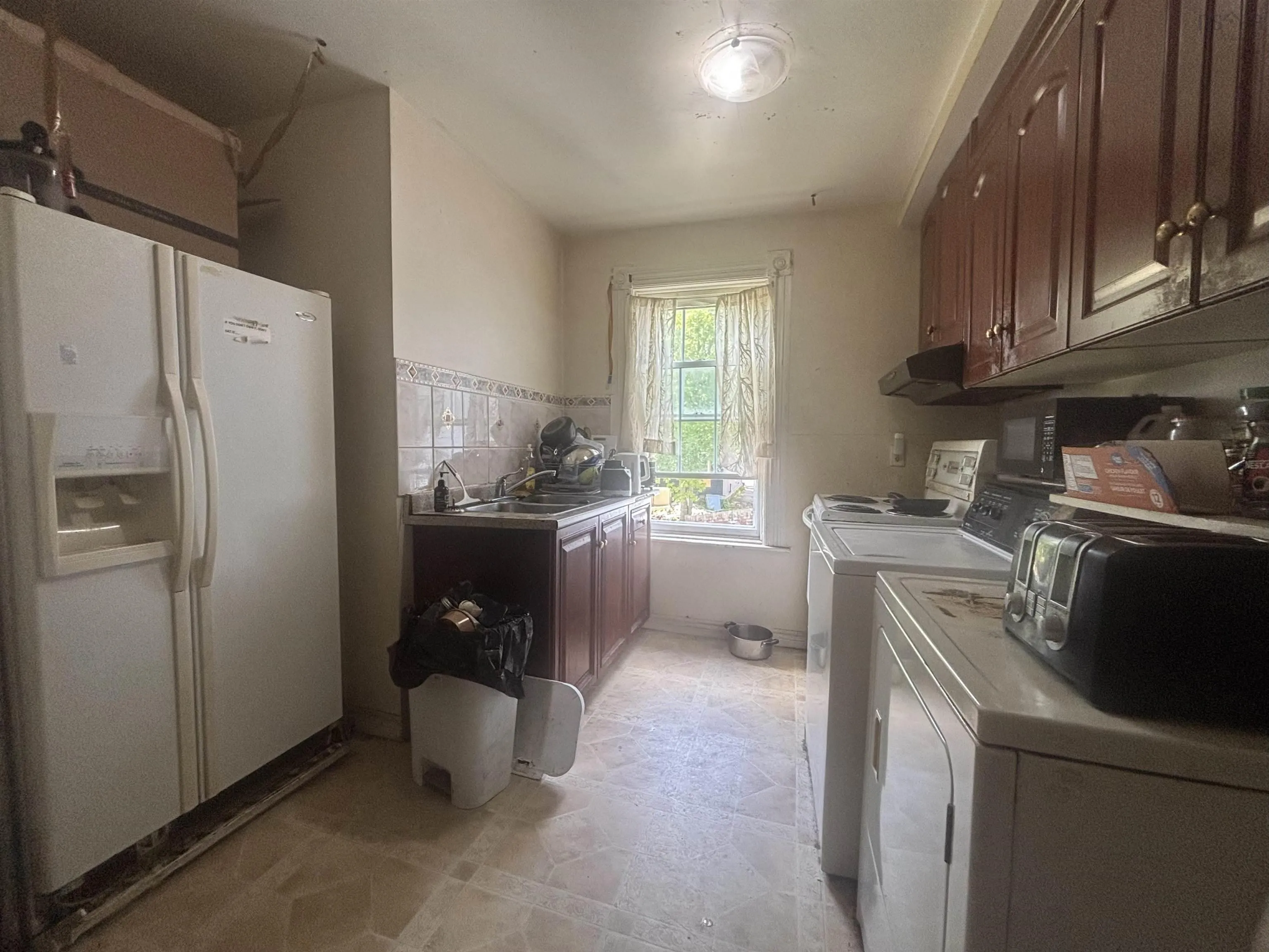 34 Amelia Street, Sydney, NS B1P 6C2, 8 Bedrooms Bedrooms, ,Residential Income,For Sale,Amelia,202521581