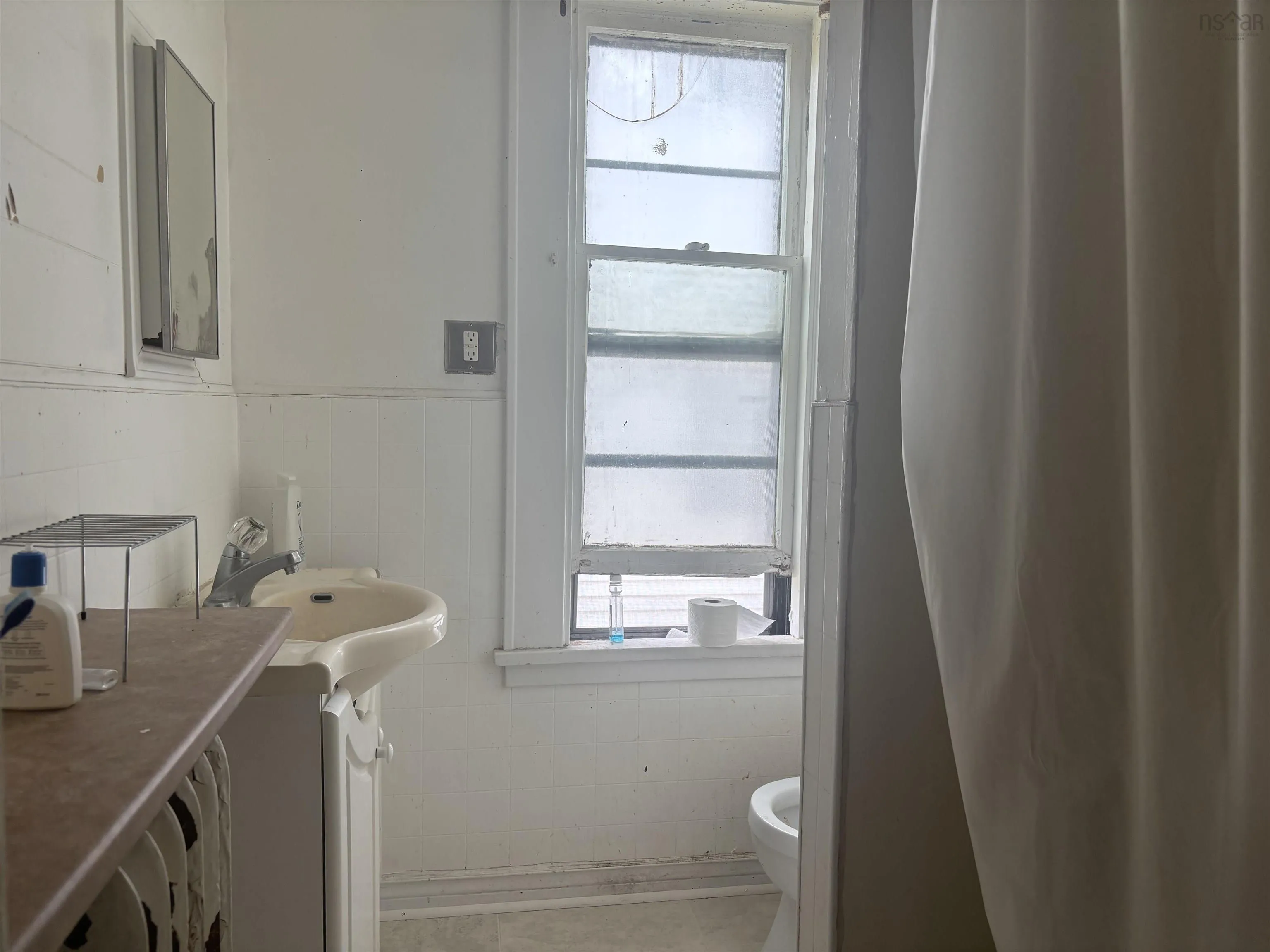 34 Amelia Street, Sydney, NS B1P 6C2, 8 Bedrooms Bedrooms, ,Residential Income,For Sale,Amelia,202521581