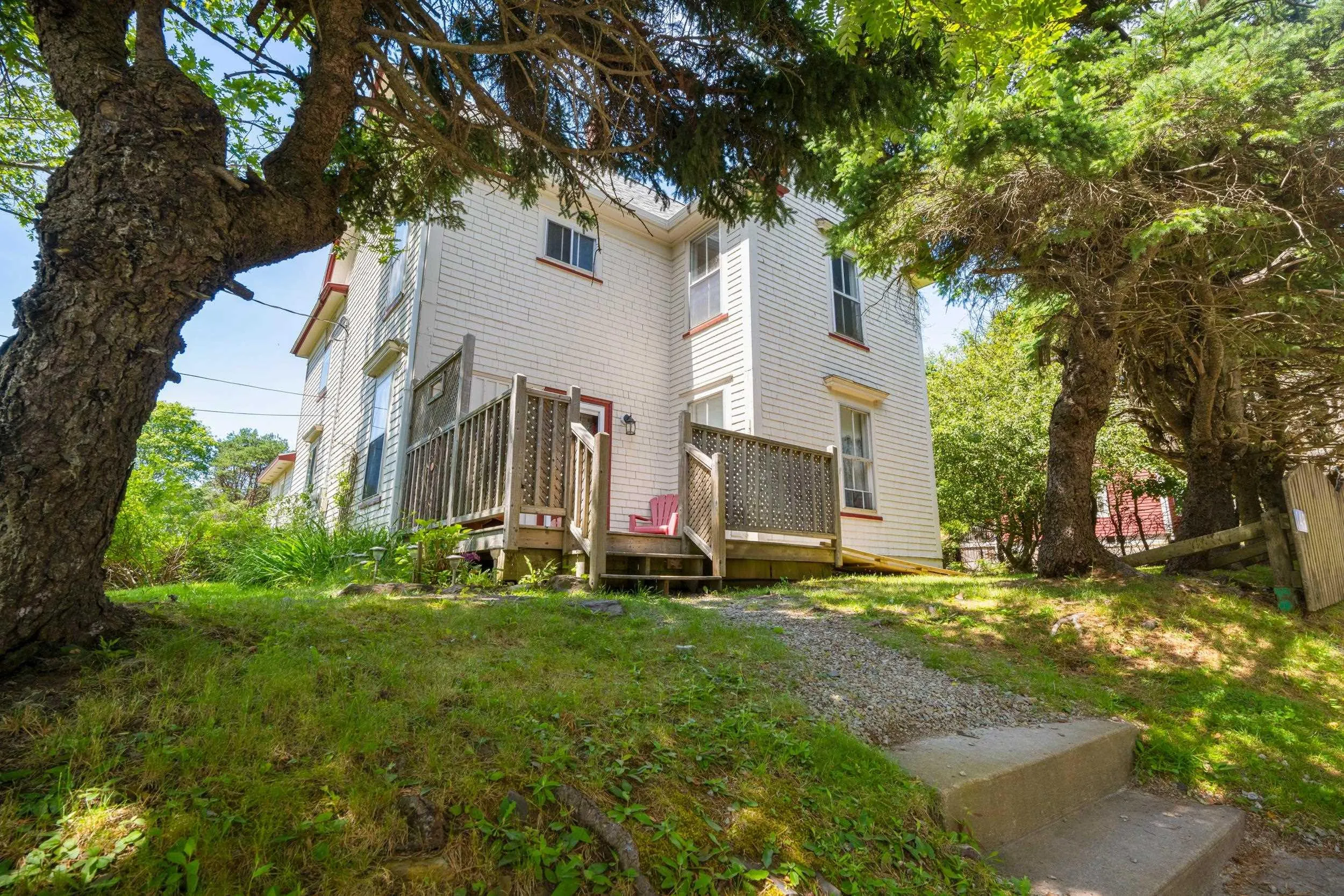 149 Duke Street, Chester, NS B0J 1J0, 4 Bedrooms Bedrooms, ,2 BathroomsBathrooms,Residential,For Sale,Duke,202519143
