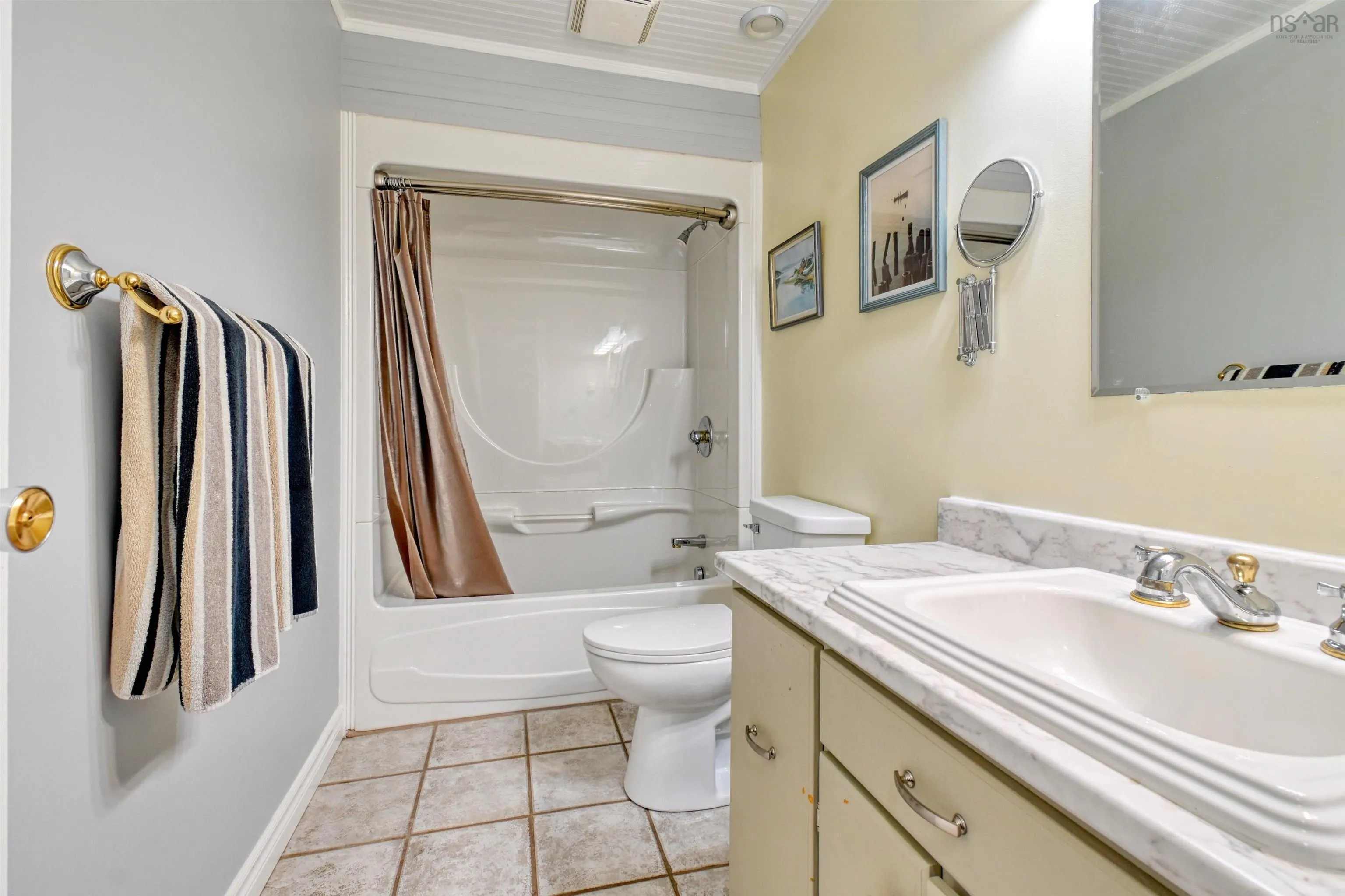 1049 Evanston Road, Evanston, NS B0E 1J0, 4 Bedrooms Bedrooms, ,2 BathroomsBathrooms,Residential,For Sale,Evanston,202514108