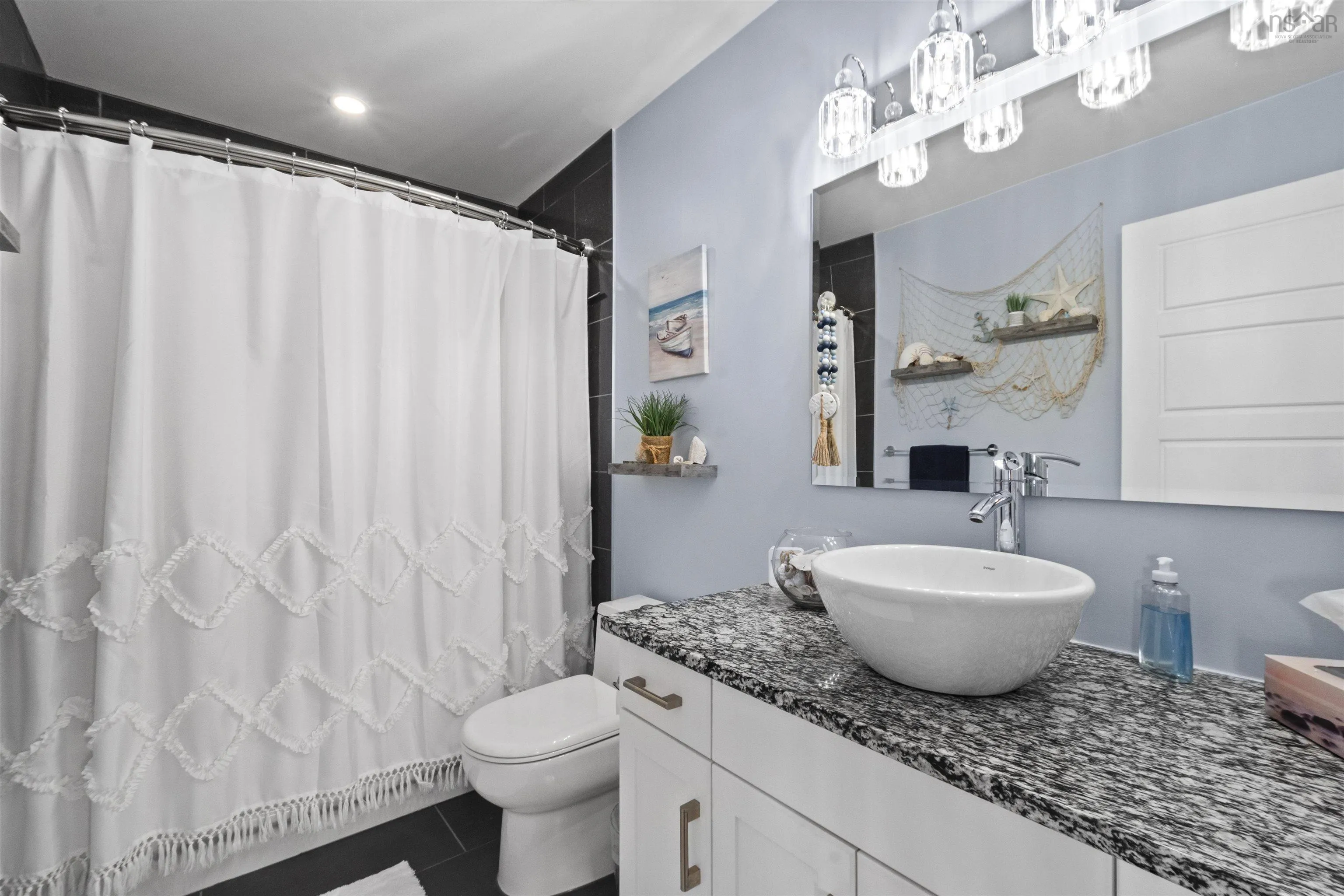 1203-31 Kings Wharf Place, Dartmouth, NS B2Y 0C1, 2 Bedrooms Bedrooms, ,2 BathroomsBathrooms,Residential,For Sale,Kings Wharf,202517073