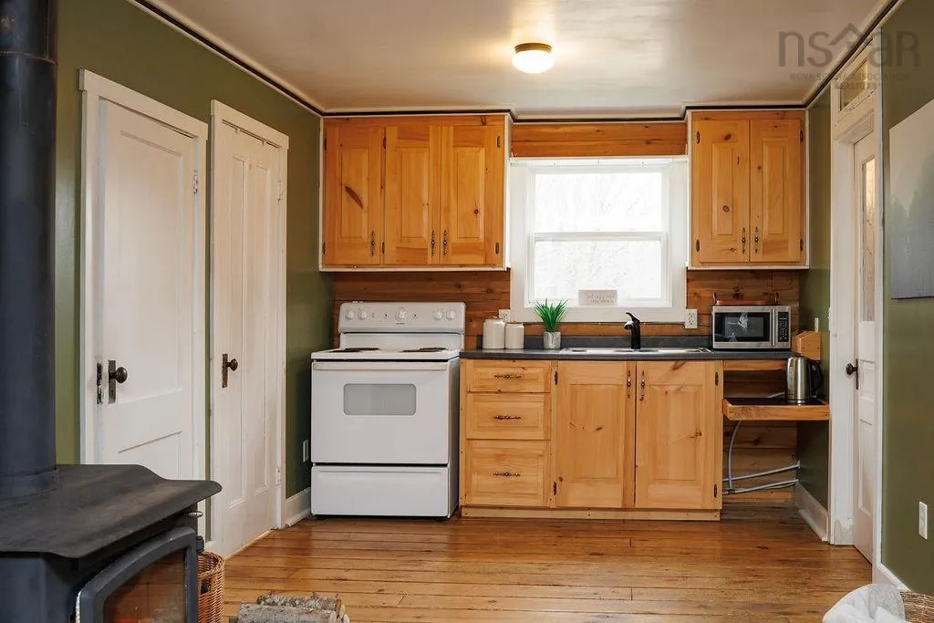 187 Bloomfield Road, Barton Ns B0w 1h0, 2 Bedrooms Bedrooms, ,1 BathroomBathrooms,Residential,For Sale,Bloomfield,202508000