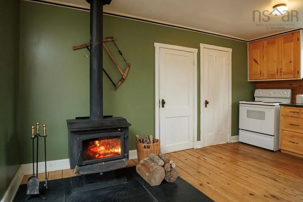 187 Bloomfield Road, Barton Ns B0w 1h0, 2 Bedrooms Bedrooms, ,1 BathroomBathrooms,Residential,For Sale,Bloomfield,202508000