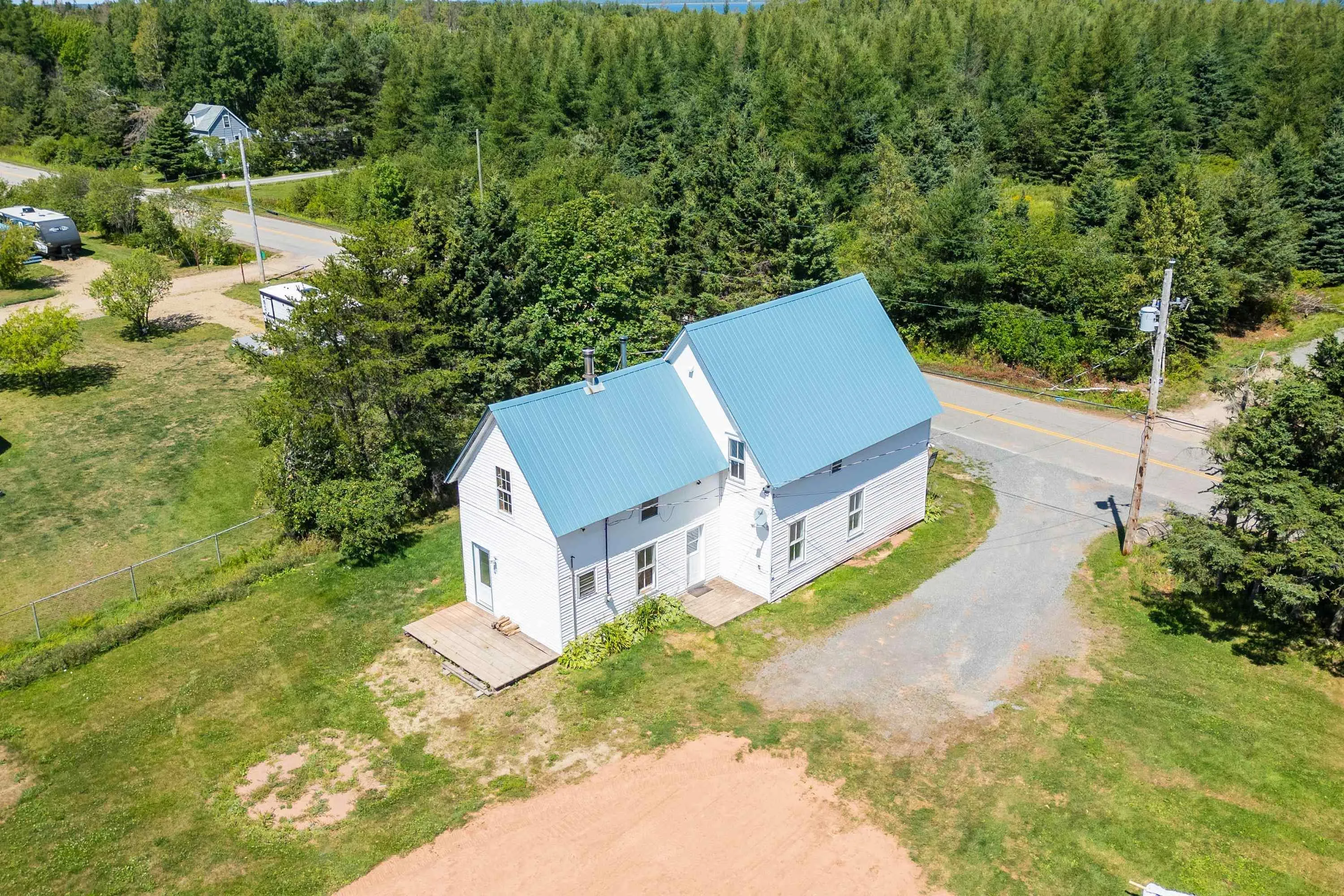 780 Tidnish Head Road, Tidnish Cross Roads, NS B4H 3X9, 4 Bedrooms Bedrooms, ,2 BathroomsBathrooms,Residential,For Sale,Tidnish Head,202514207