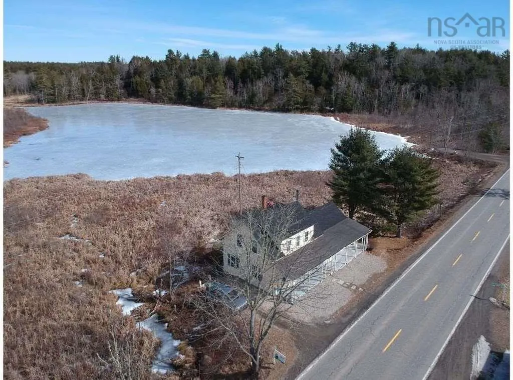 11798 Highway 8, Kempt, NS B0T 1B0, 4 Bedrooms Bedrooms, ,1 BathroomBathrooms,Residential,For Sale,Highway 8,202523038