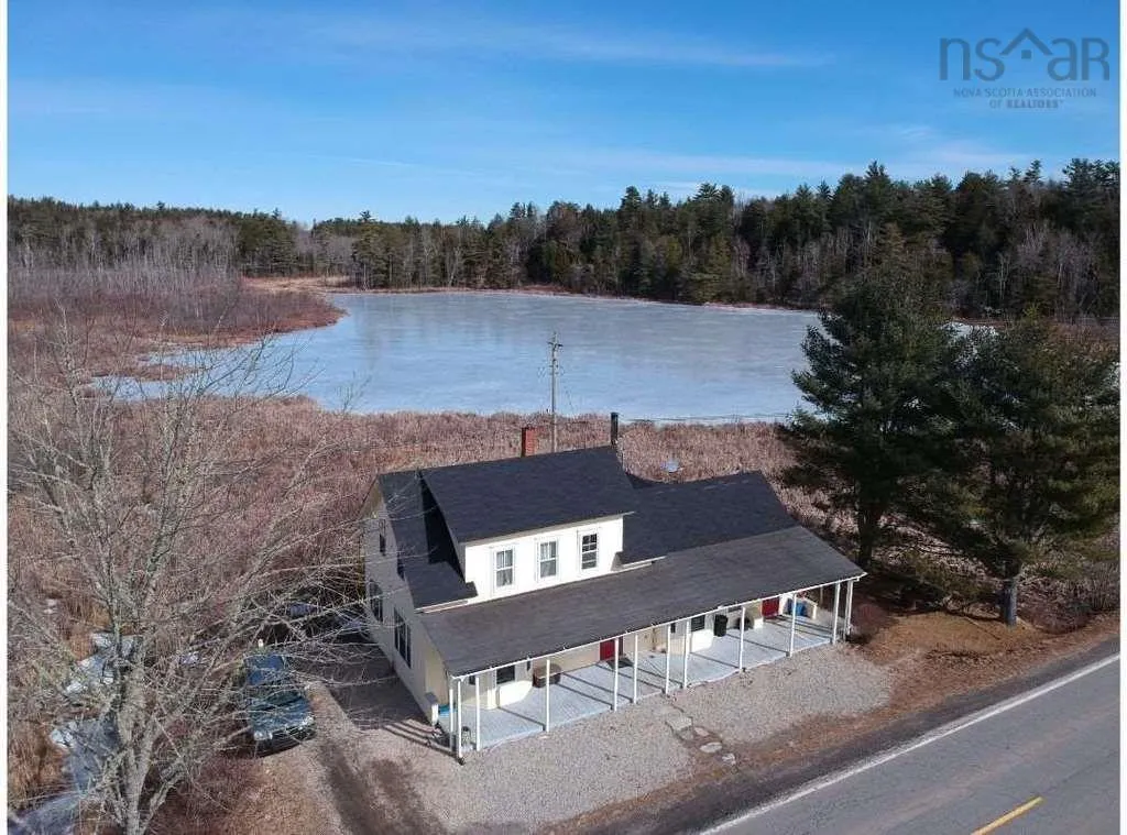 11798 Highway 8, Kempt, NS B0T 1B0, 4 Bedrooms Bedrooms, ,1 BathroomBathrooms,Residential,For Sale,Highway 8,202523038