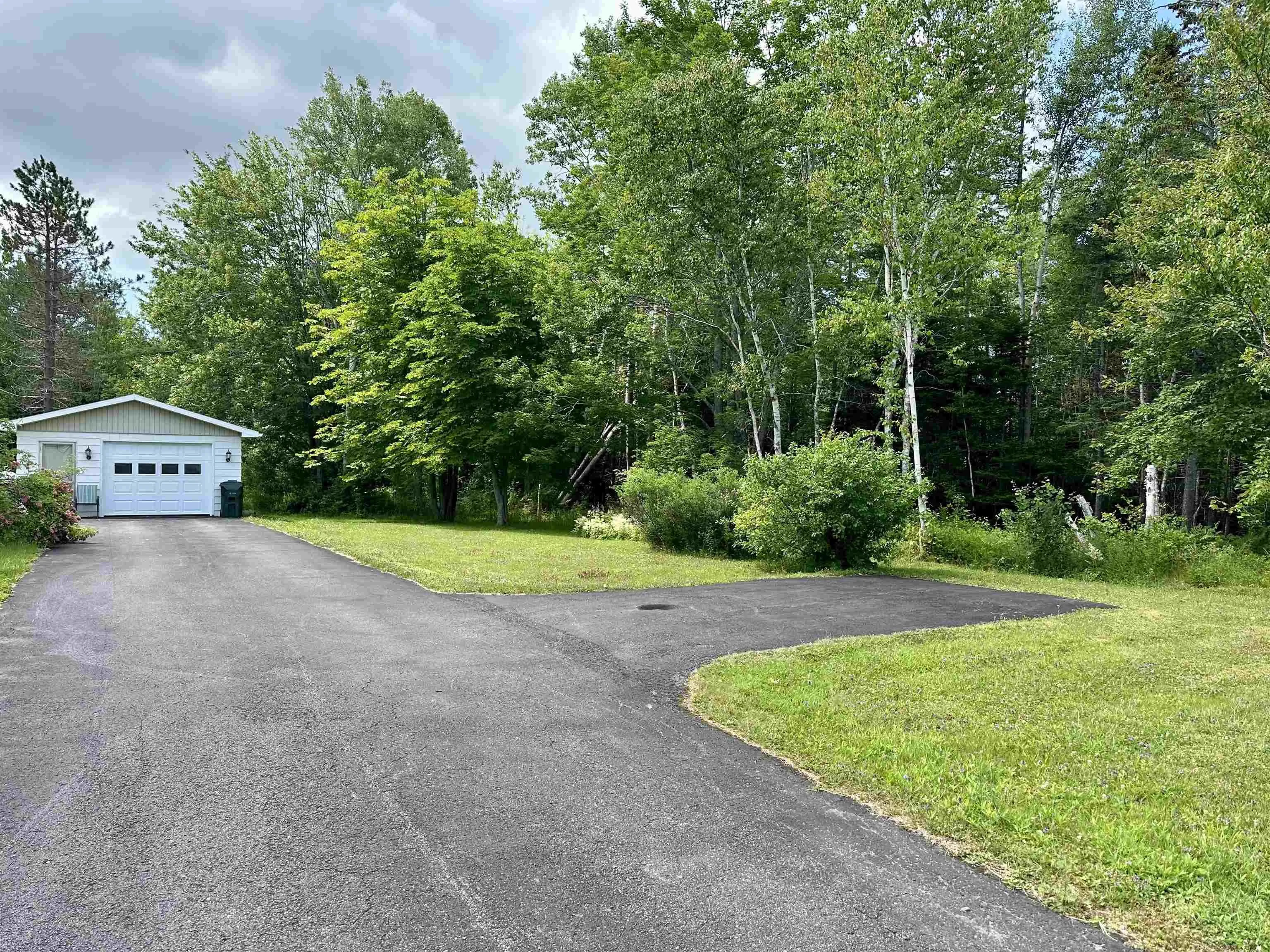 1167 Keltic Drive, North West Arm, NS B2A 4W4, 3 Bedrooms Bedrooms, ,2 BathroomsBathrooms,Residential,For Sale,Keltic,202518520