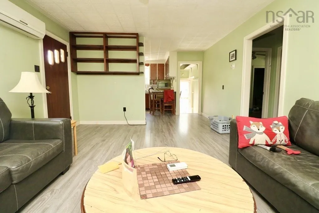 19 Highway 215, Newport Corner, NS B0N 1L0, 3 Bedrooms Bedrooms, ,1 BathroomBathrooms,Residential,For Sale,Highway 215,202523275