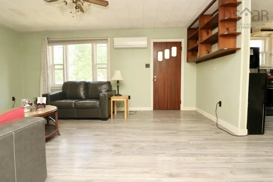19 Highway 215, Newport Corner, NS B0N 1L0, 3 Bedrooms Bedrooms, ,1 BathroomBathrooms,Residential,For Sale,Highway 215,202523275