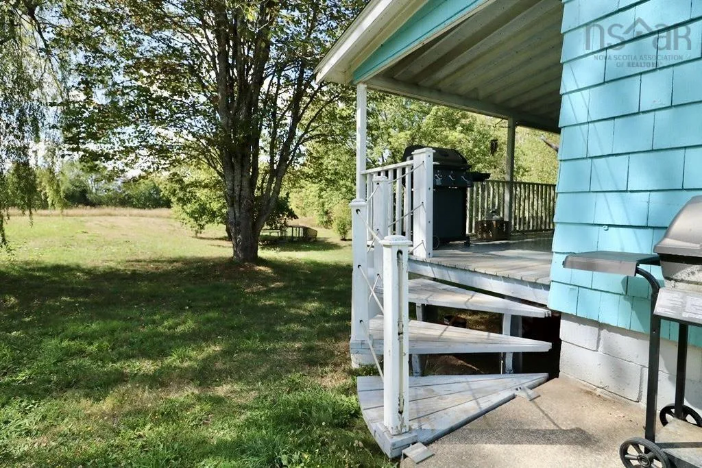 19 Highway 215, Newport Corner, NS B0N 1L0, 3 Bedrooms Bedrooms, ,1 BathroomBathrooms,Residential,For Sale,Highway 215,202523275
