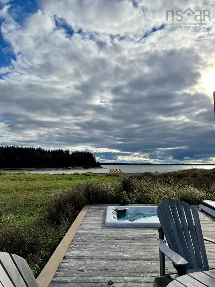 120 Net Yard Lane, Upper Kingsburg, NS B0J 2X0, 2 Bedrooms Bedrooms, ,2 BathroomsBathrooms,Residential,For Sale,Net Yard,202513808