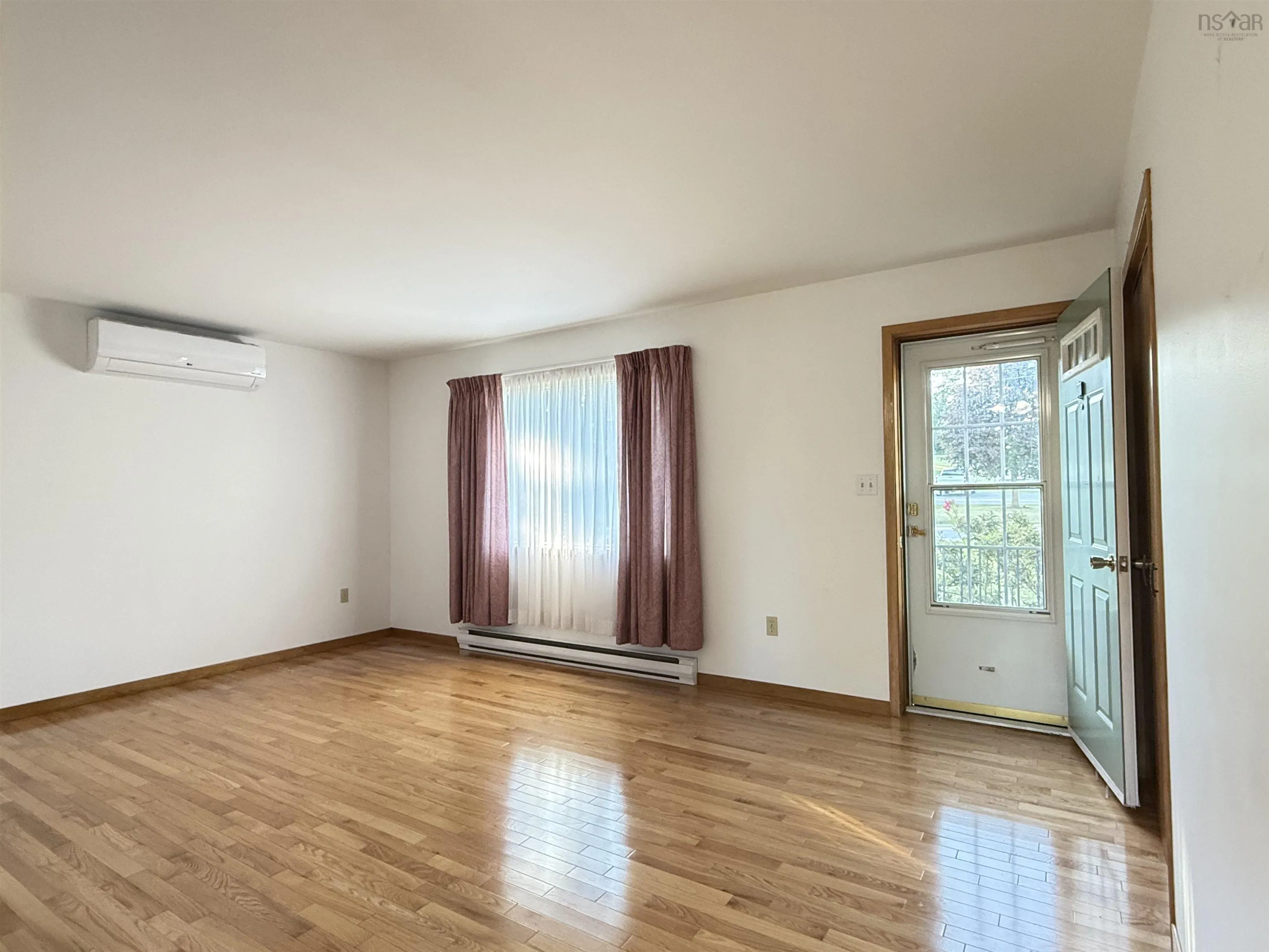 95 Haliburton Rd, Pictou, NS B0K 1H0, 3 Bedrooms Bedrooms, ,1 BathroomBathrooms,Residential,For Sale,Haliburton Rd,202518534