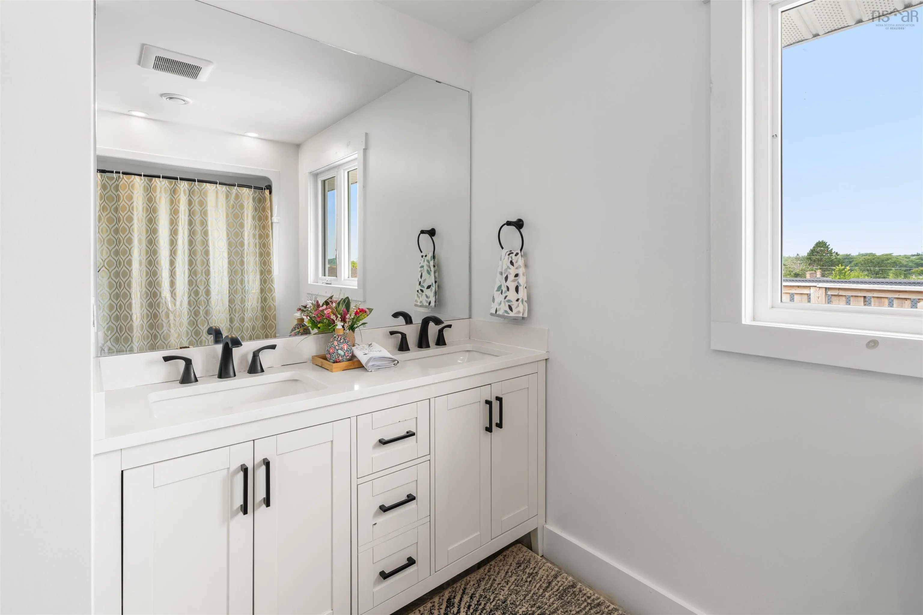 24 Sirius Crescent, Cole Harbour, NS B4E 3A6, 4 Bedrooms Bedrooms, ,3 BathroomsBathrooms,Residential,For Sale,Sirius,202520609