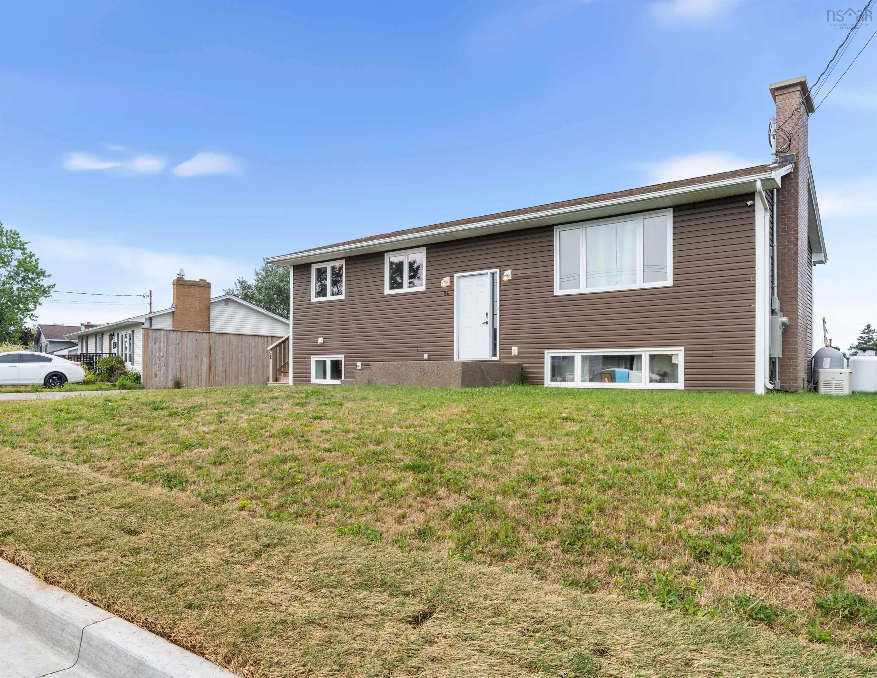 24 Sirius Crescent, Cole Harbour, NS B4E 3A6, 4 Bedrooms Bedrooms, ,3 BathroomsBathrooms,Residential,For Sale,Sirius,202520609