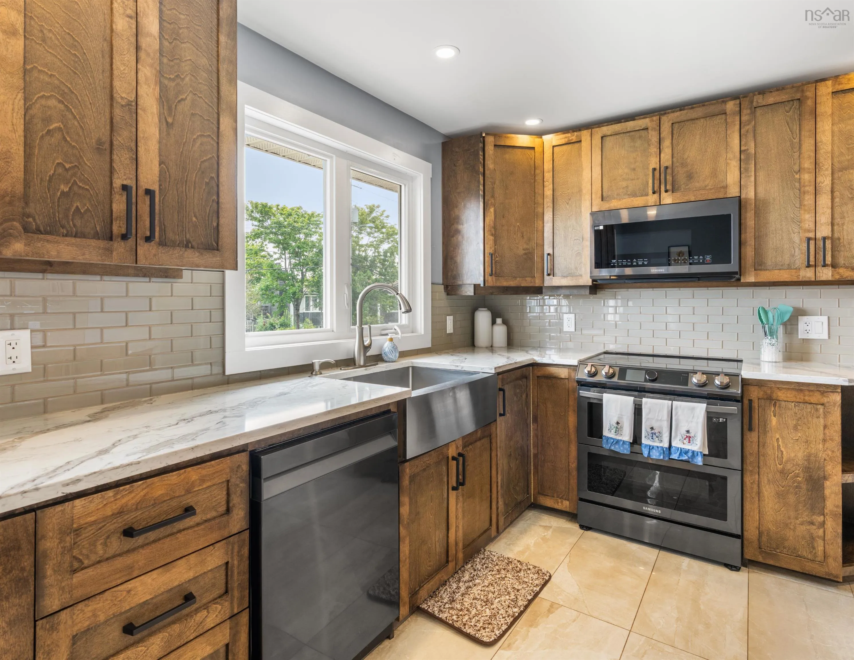 24 Sirius Crescent, Cole Harbour, NS B4E 3A6, 4 Bedrooms Bedrooms, ,3 BathroomsBathrooms,Residential,For Sale,Sirius,202520609
