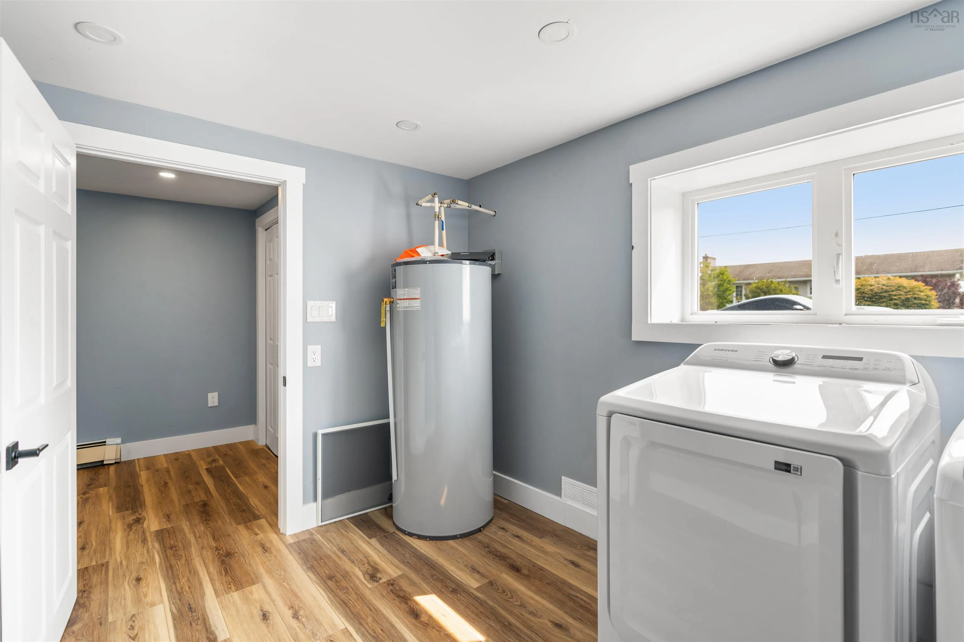 24 Sirius Crescent, Cole Harbour, NS B4E 3A6, 4 Bedrooms Bedrooms, ,3 BathroomsBathrooms,Residential,For Sale,Sirius,202520609