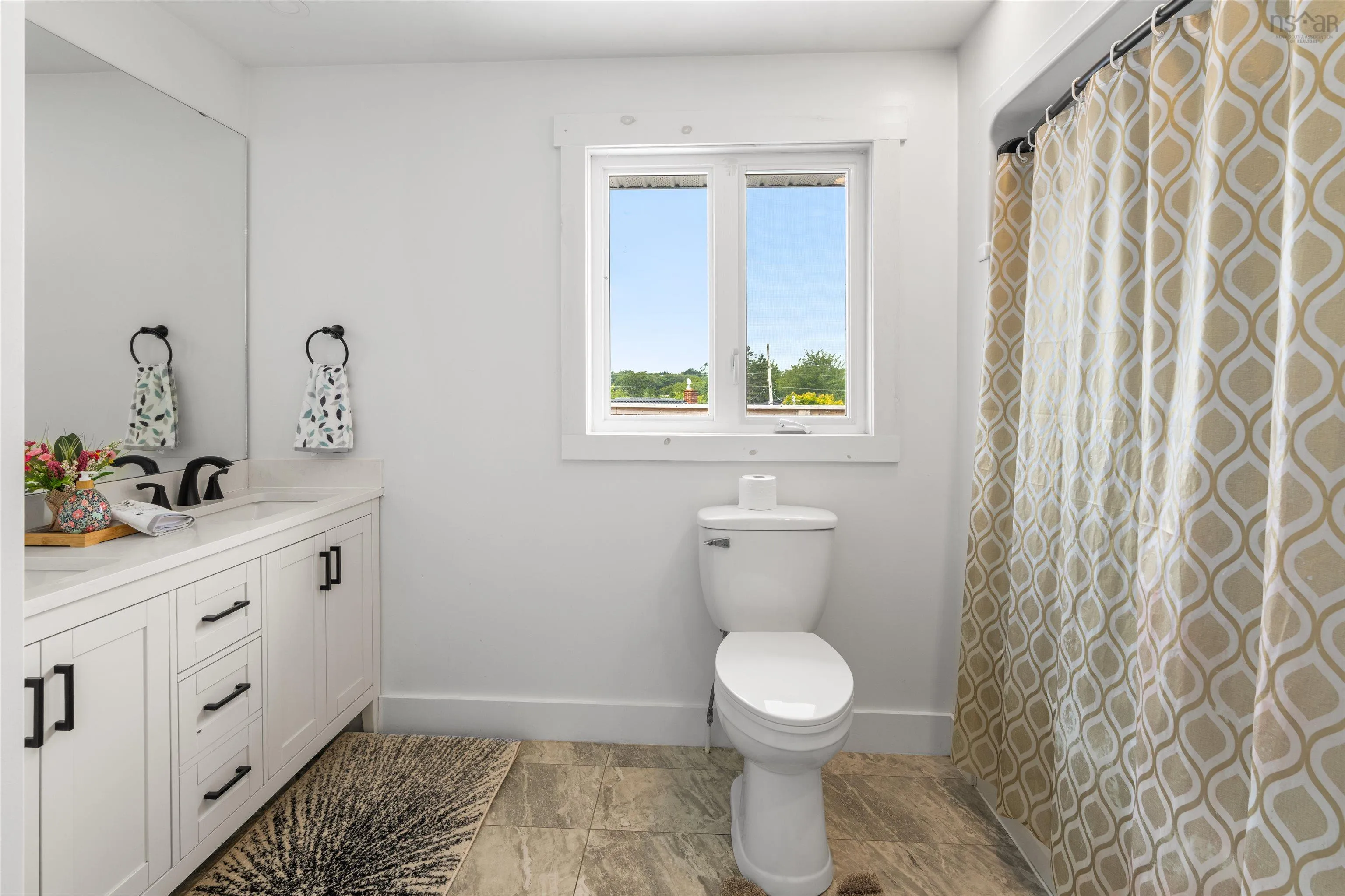 24 Sirius Crescent, Cole Harbour, NS B4E 3A6, 4 Bedrooms Bedrooms, ,3 BathroomsBathrooms,Residential,For Sale,Sirius,202520609