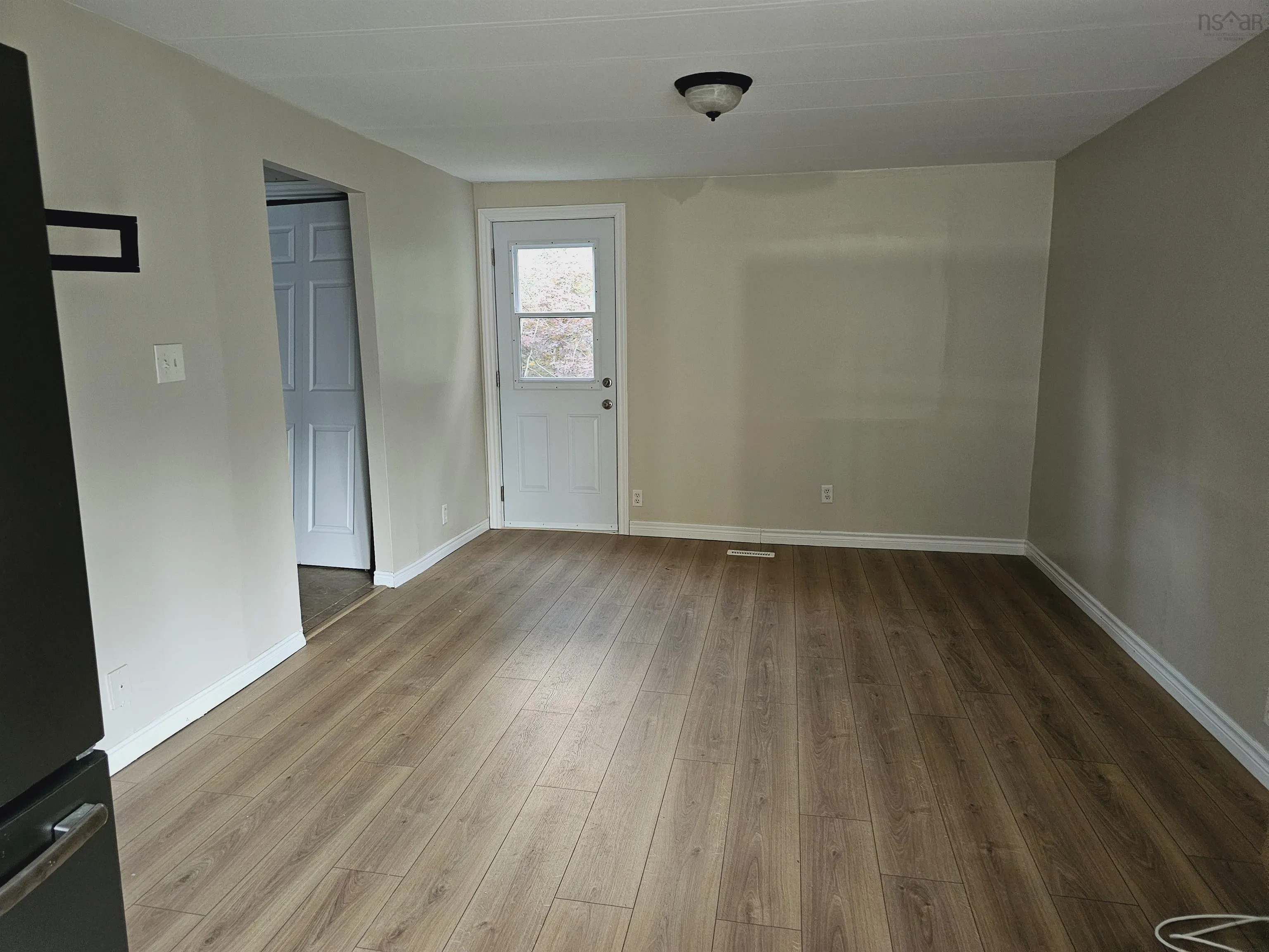 906 Point Aconi Road, Point Aconi Ns B1y 1z9, 2 Bedrooms Bedrooms, ,2 BathroomsBathrooms,Residential,For Sale,Point Aconi,202508144