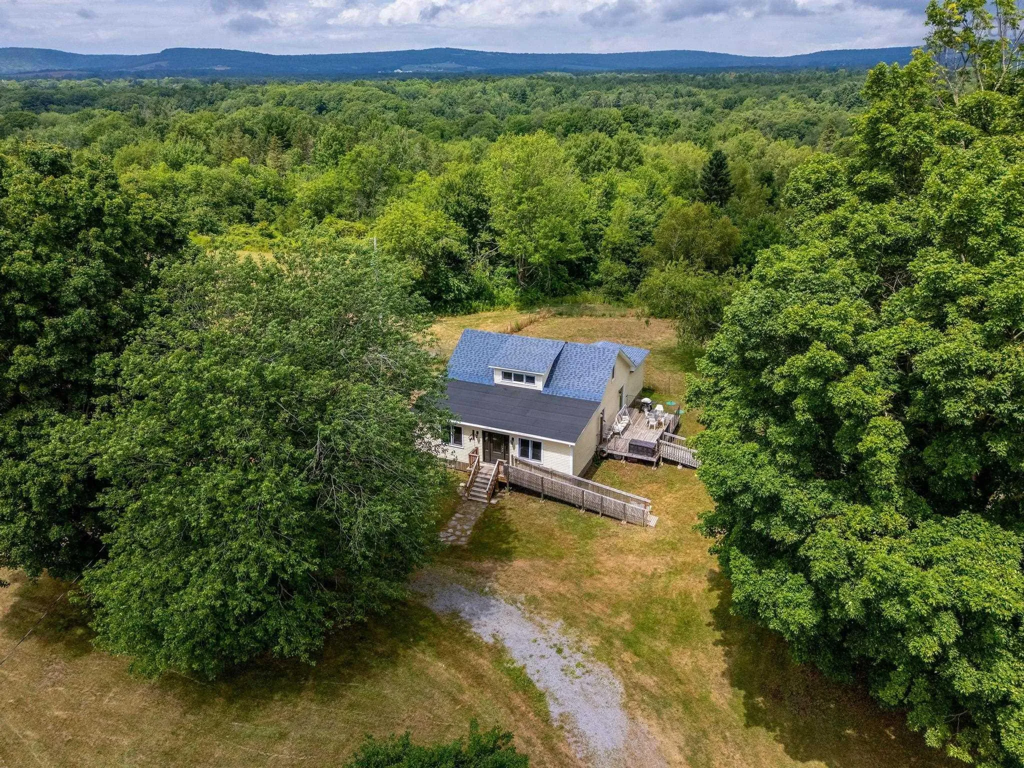 85 Greenhouse Road, Nictaux, NS B0S 1P0, 3 Bedrooms Bedrooms, ,2 BathroomsBathrooms,Farm,For Sale,Greenhouse,202519316