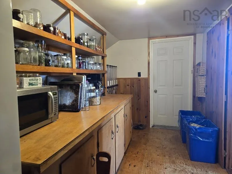 821 6 Highway, Marshville Ns B0k 1n0, 5 Bedrooms Bedrooms, ,2 BathroomsBathrooms,Residential,For Sale,6,202508332