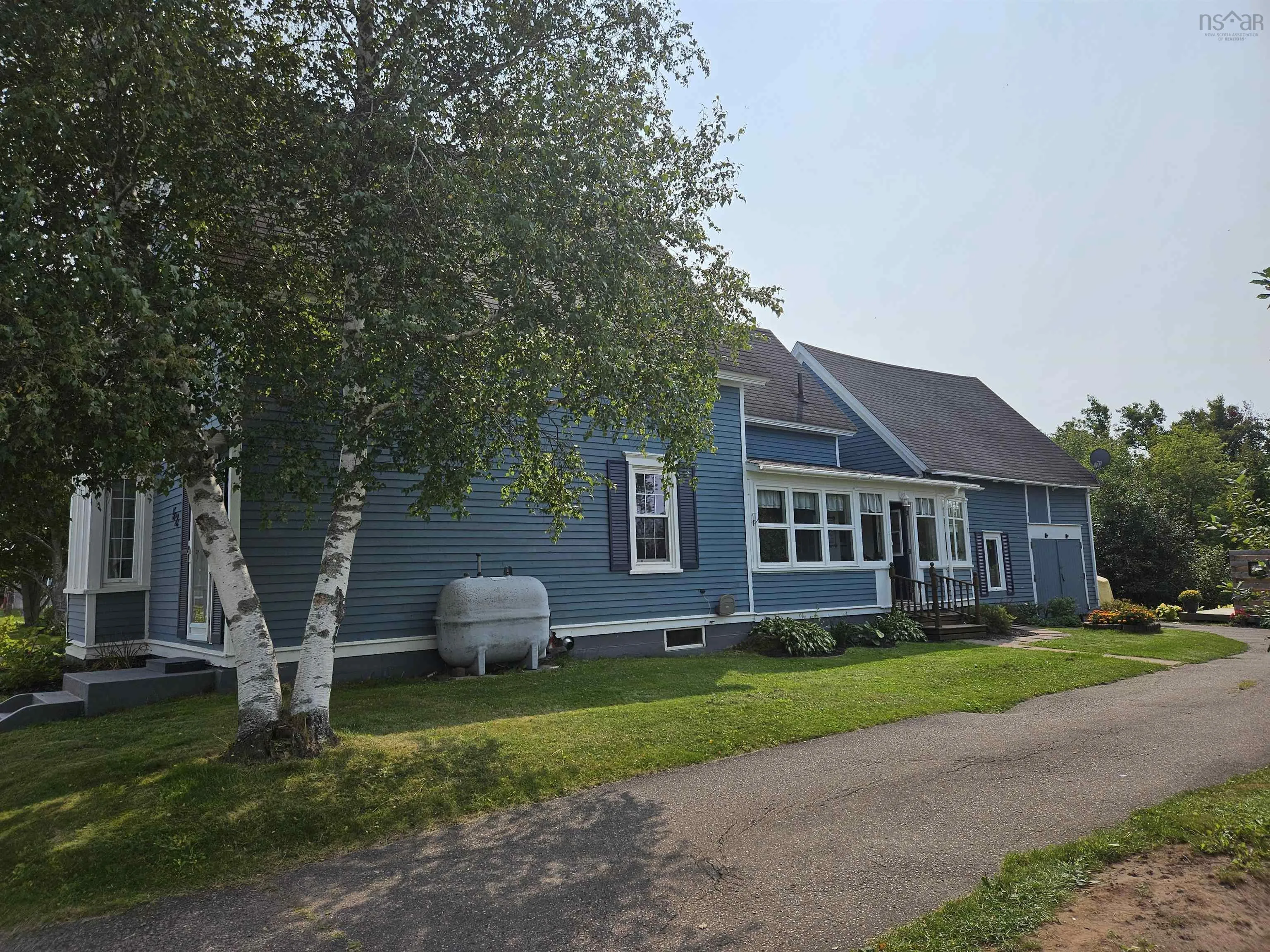52 Ellis Street, Oxford, NS B0M 1P0, 5 Bedrooms Bedrooms, ,3 BathroomsBathrooms,Residential,For Sale,Ellis,202524892