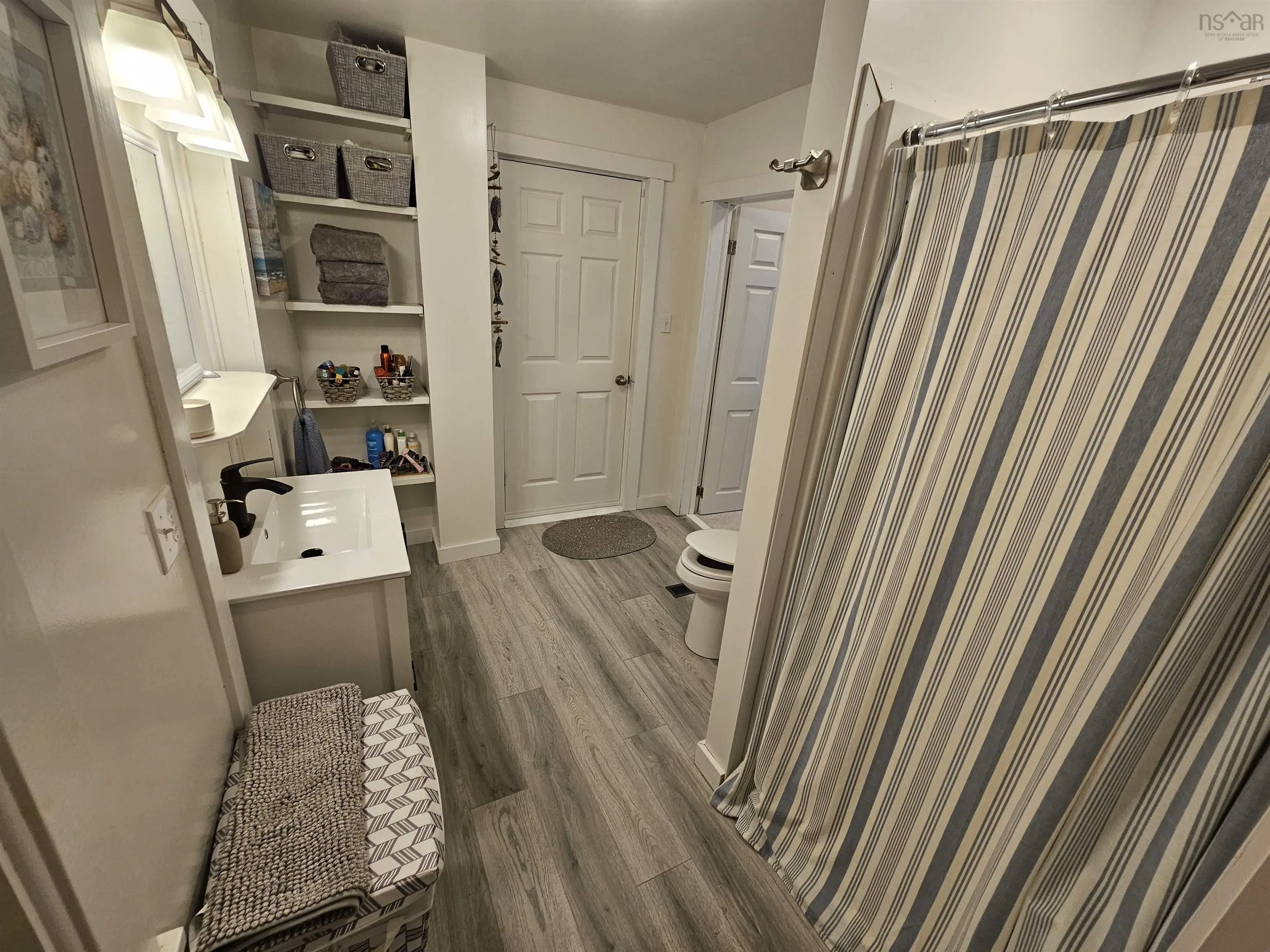 52 Ellis Street, Oxford, NS B0M 1P0, 5 Bedrooms Bedrooms, ,3 BathroomsBathrooms,Residential,For Sale,Ellis,202524892