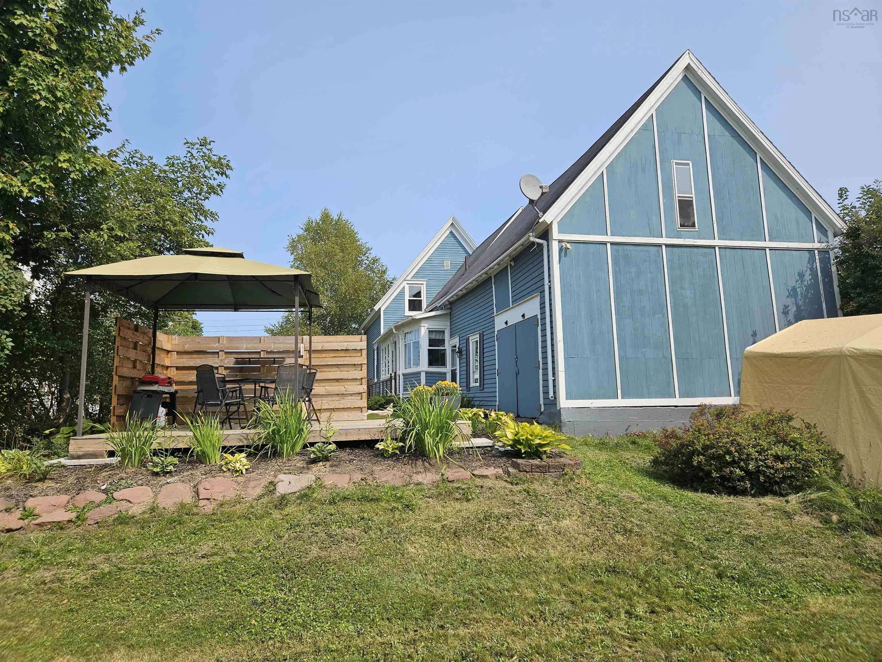 52 Ellis Street, Oxford, NS B0M 1P0, 5 Bedrooms Bedrooms, ,3 BathroomsBathrooms,Residential,For Sale,Ellis,202524892