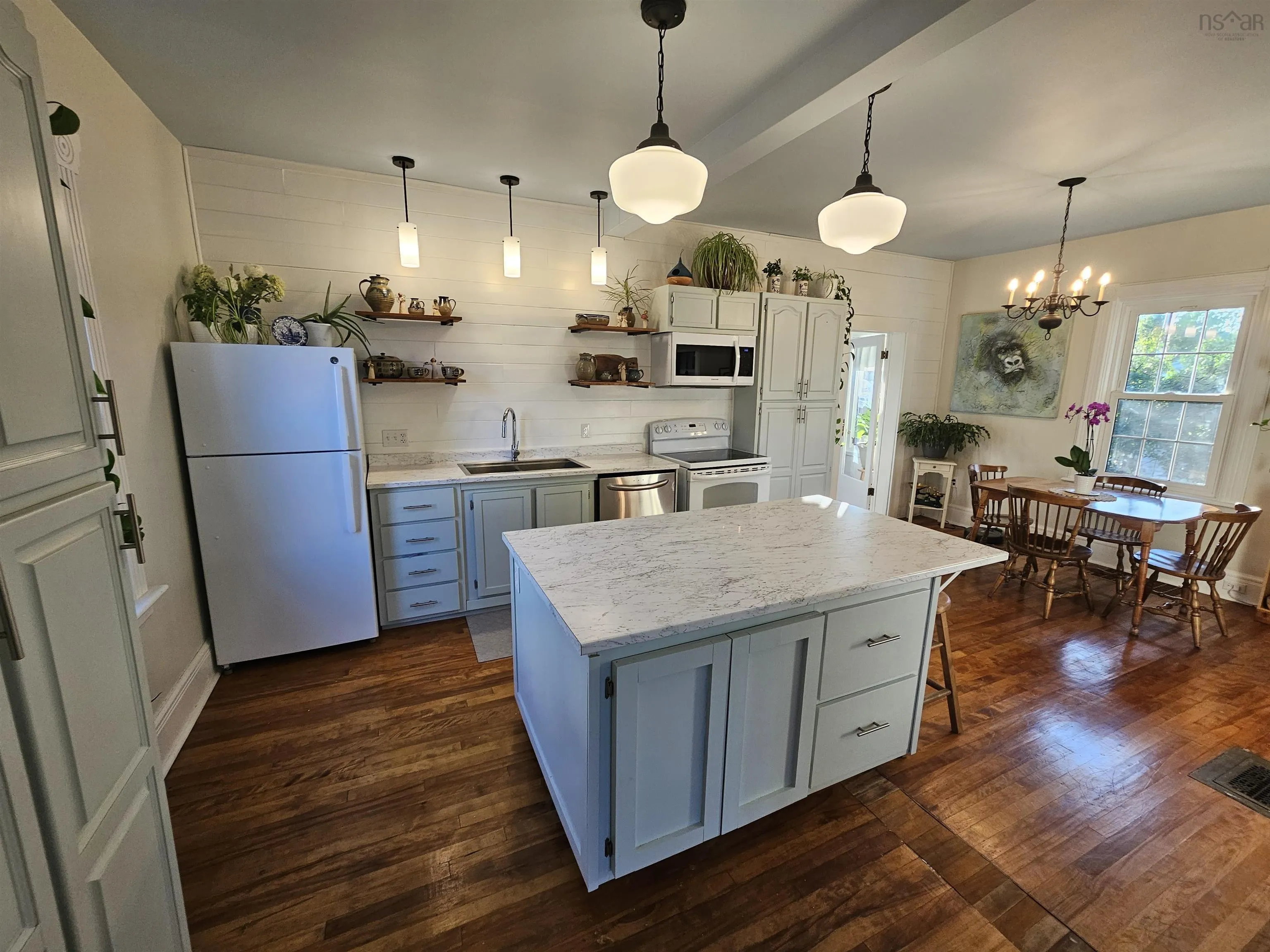 52 Ellis Street, Oxford, NS B0M 1P0, 5 Bedrooms Bedrooms, ,3 BathroomsBathrooms,Residential,For Sale,Ellis,202524892