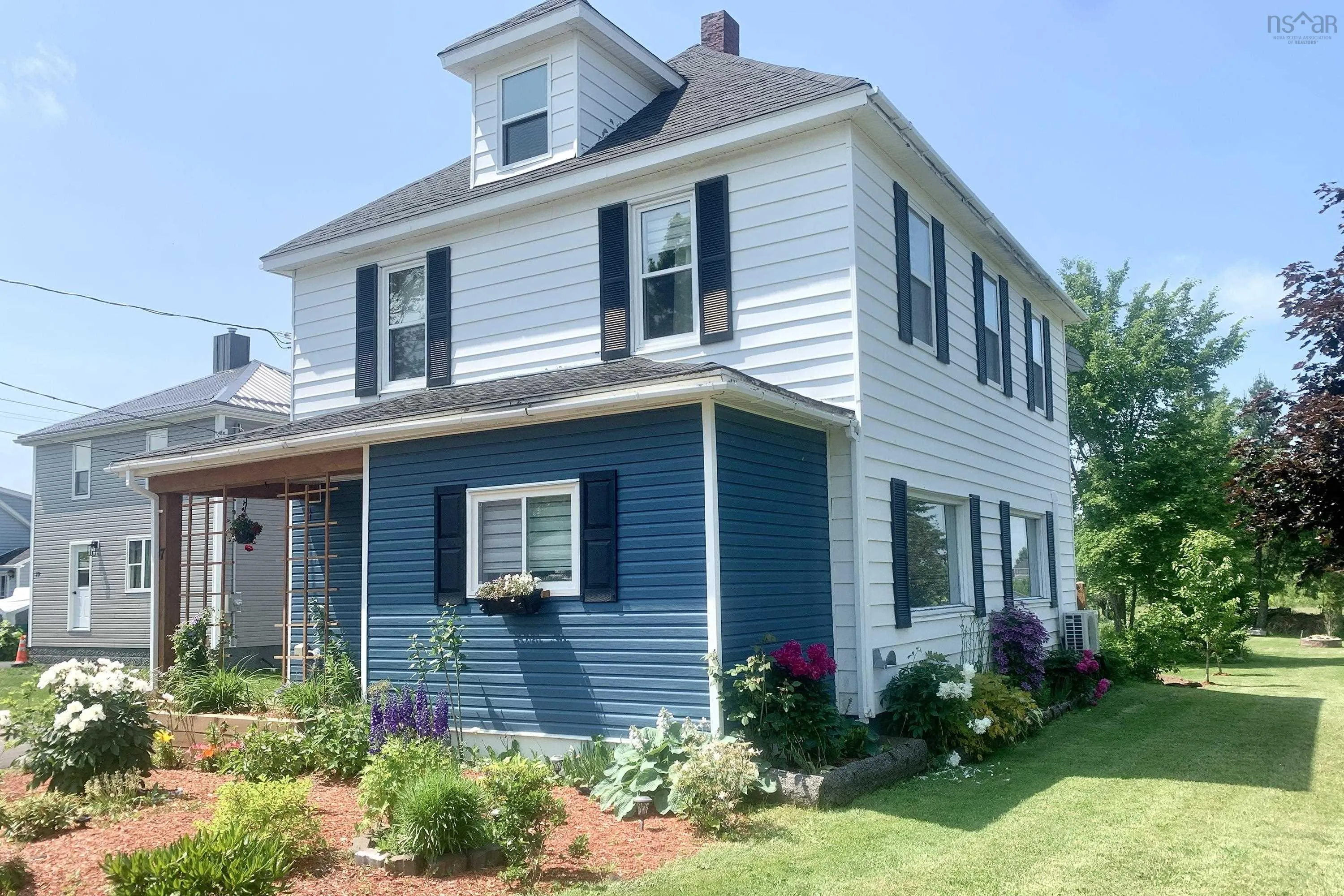 37 Morris Street, Springhill, NS B0M 1X0, 4 Bedrooms Bedrooms, ,2 BathroomsBathrooms,Residential,For Sale,Morris,202517017