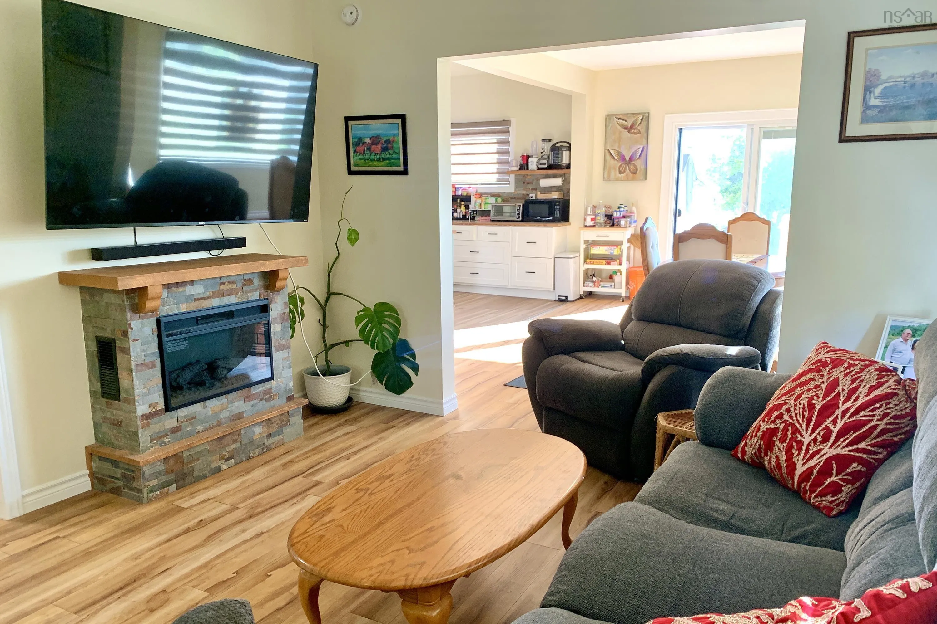 37 Morris Street, Springhill, NS B0M 1X0, 4 Bedrooms Bedrooms, ,2 BathroomsBathrooms,Residential,For Sale,Morris,202517017
