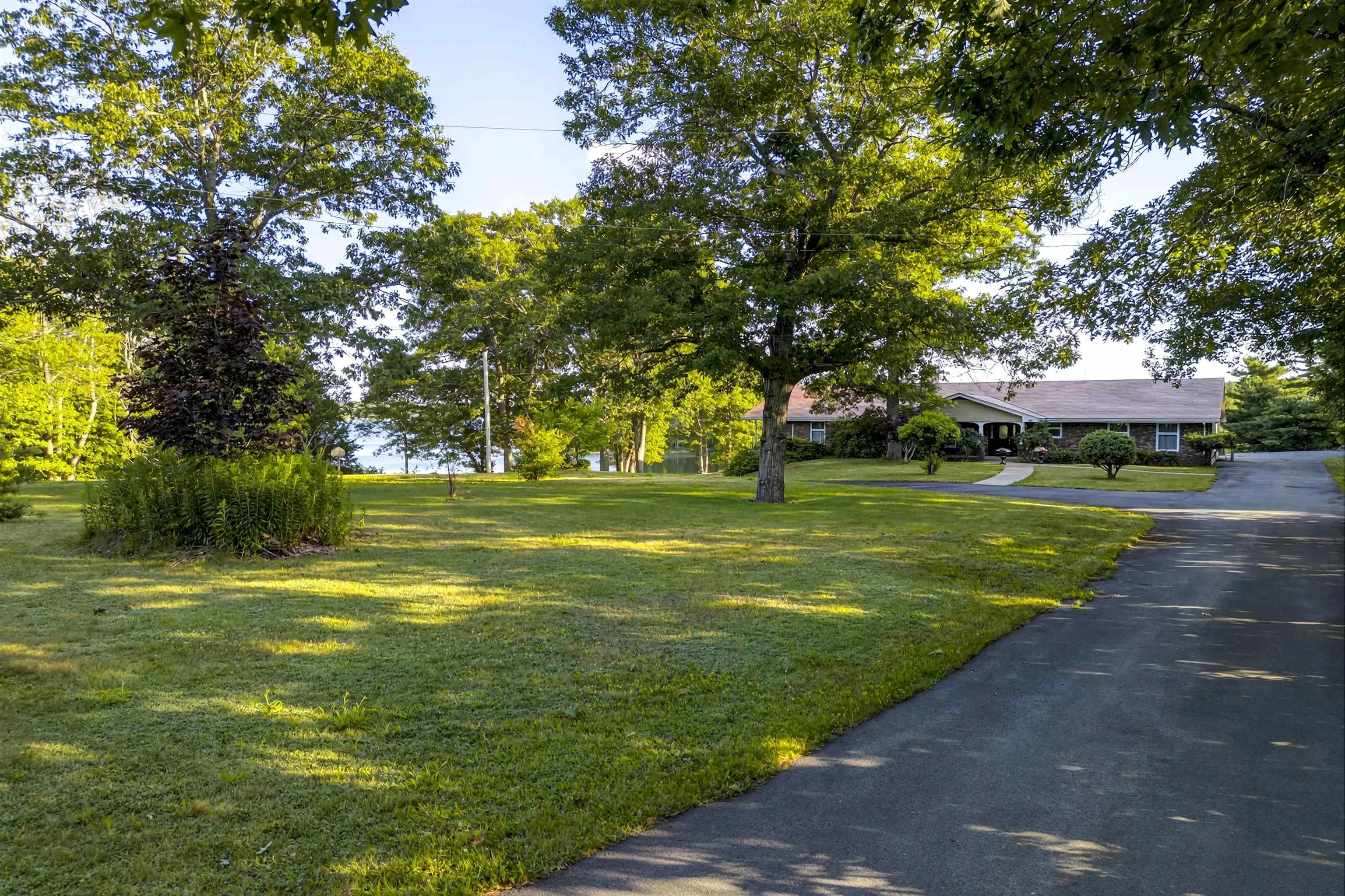 1007 Waverley Road, Dartmouth, NS B2R 1W7, 3 Bedrooms Bedrooms, ,3 BathroomsBathrooms,Residential,For Sale,Waverley,202519064