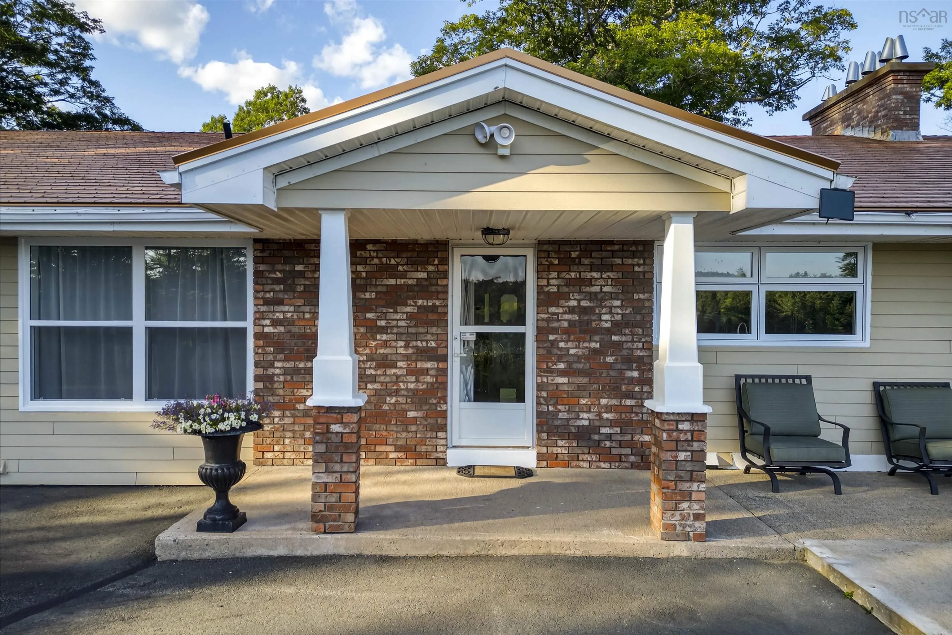 1007 Waverley Road, Dartmouth, NS B2R 1W7, 3 Bedrooms Bedrooms, ,3 BathroomsBathrooms,Residential,For Sale,Waverley,202519064