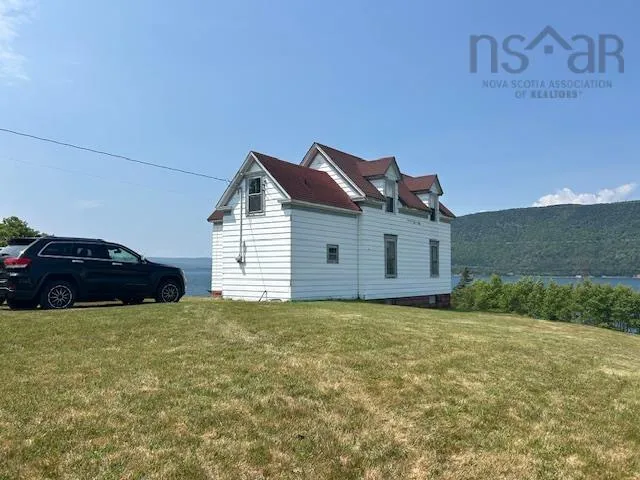11 Kellys Lane, Englishtown, NS B0E 1B0, 3 Bedrooms Bedrooms, ,1 BathroomBathrooms,Residential,For Sale,Kellys,202521503