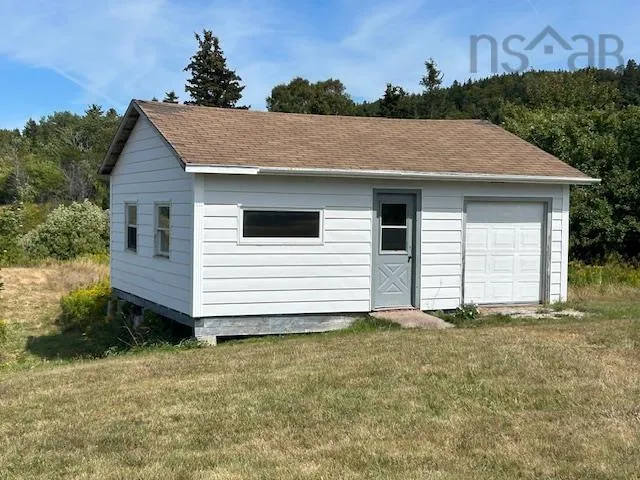 11 Kellys Lane, Englishtown, NS B0E 1B0, 3 Bedrooms Bedrooms, ,1 BathroomBathrooms,Residential,For Sale,Kellys,202521503