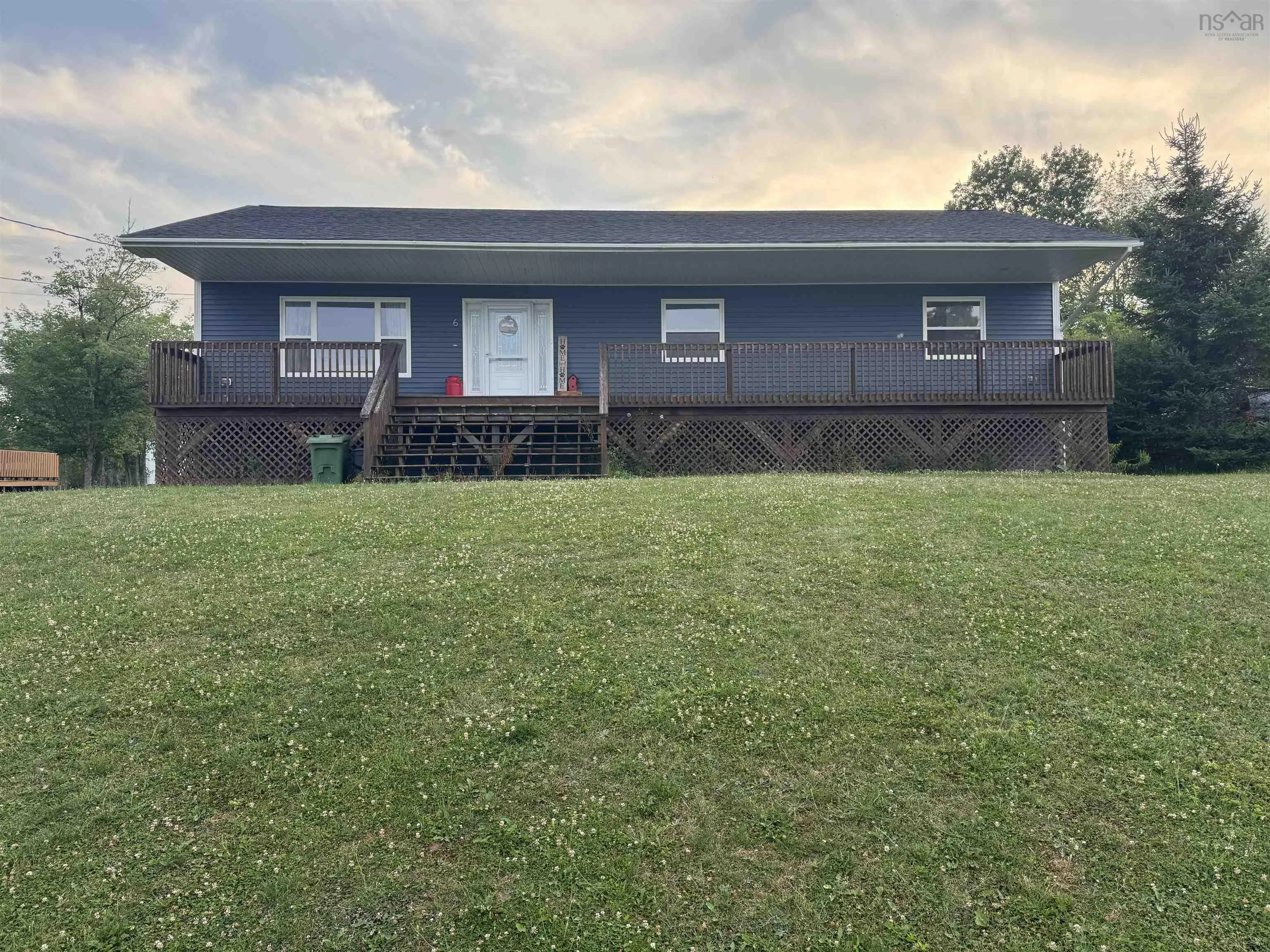 6 Roslindale Drive, Truro Heights, NS B6L 1T2, 4 Bedrooms Bedrooms, ,2 BathroomsBathrooms,Residential,For Sale,Roslindale,202518807