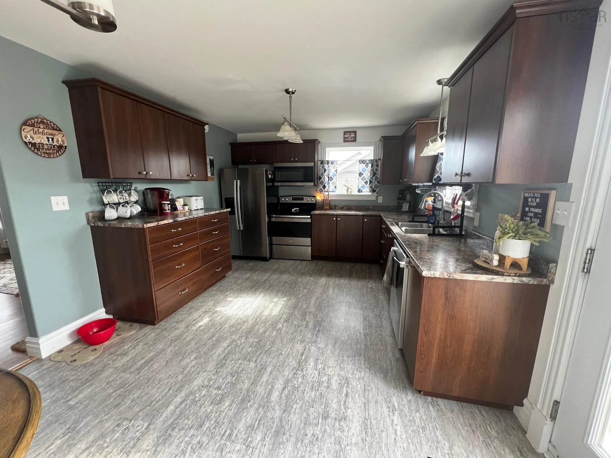 6 Roslindale Drive, Truro Heights, NS B6L 1T2, 4 Bedrooms Bedrooms, ,2 BathroomsBathrooms,Residential,For Sale,Roslindale,202518807