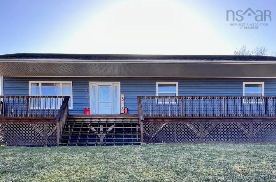 6 Roslindale Drive, Truro Heights, NS B6L 1T2, 4 Bedrooms Bedrooms, ,2 BathroomsBathrooms,Residential,For Sale,Roslindale,202518807