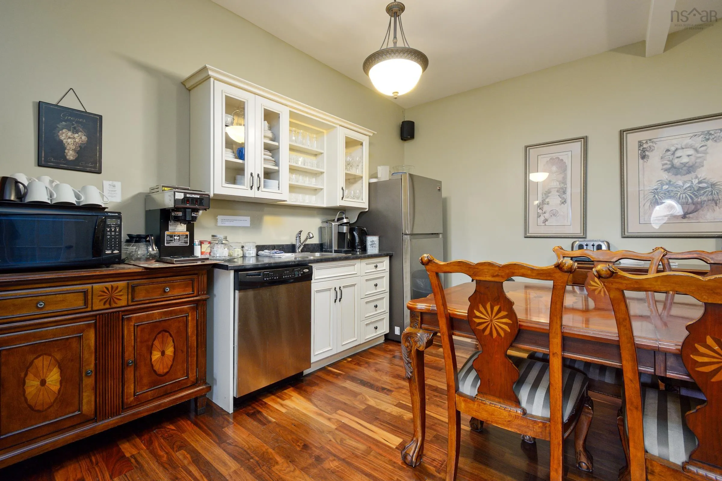 10 Pitt Street, Sydney, NS B1P 5X3, ,Commercial Sale,For Sale,Pitt,202501171